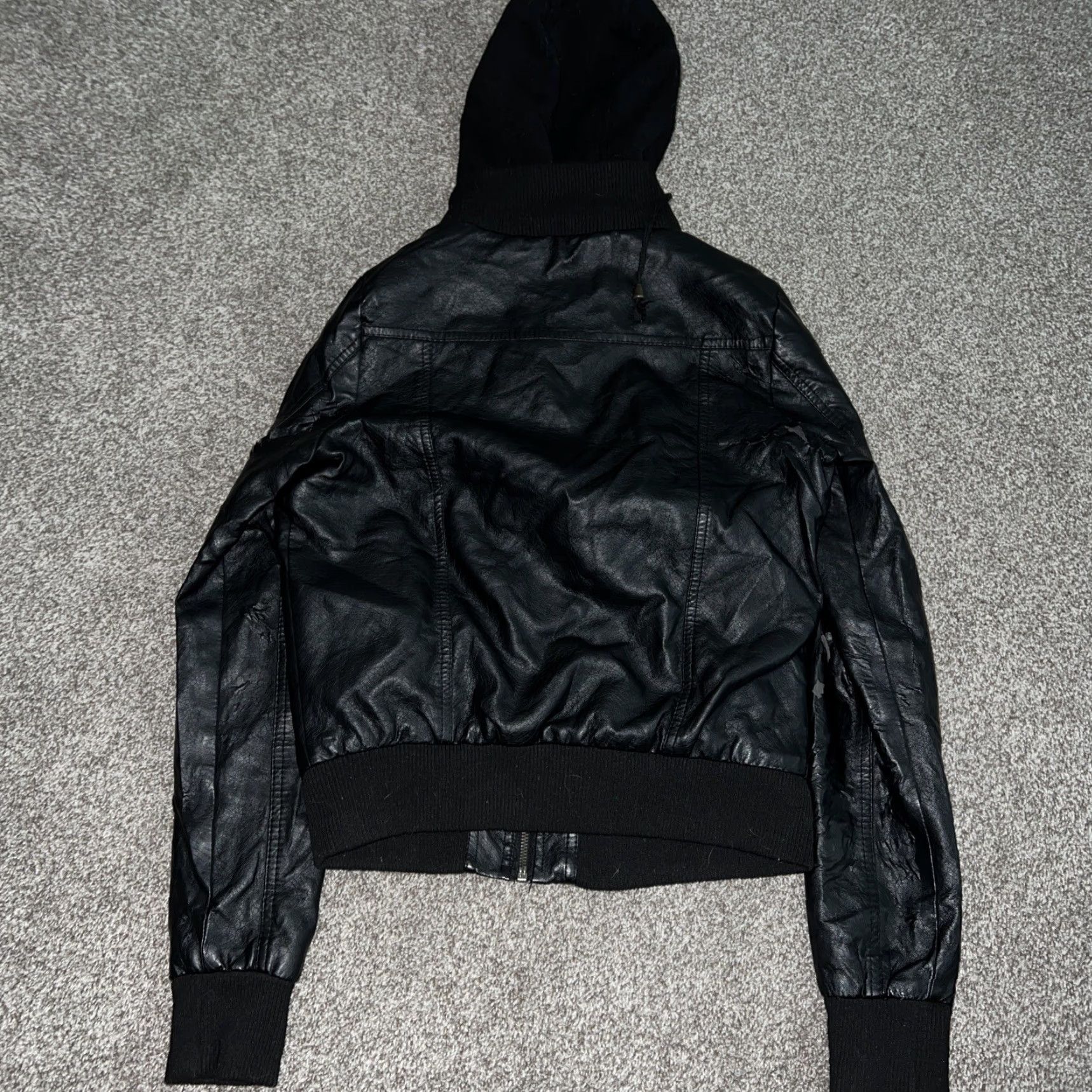 Hot Topic Hot Topic Jacket Women’s Small Black Faux Leather Fleece-Lined Womens Size S / US 4 / IT 40 - 4 Thumbnail