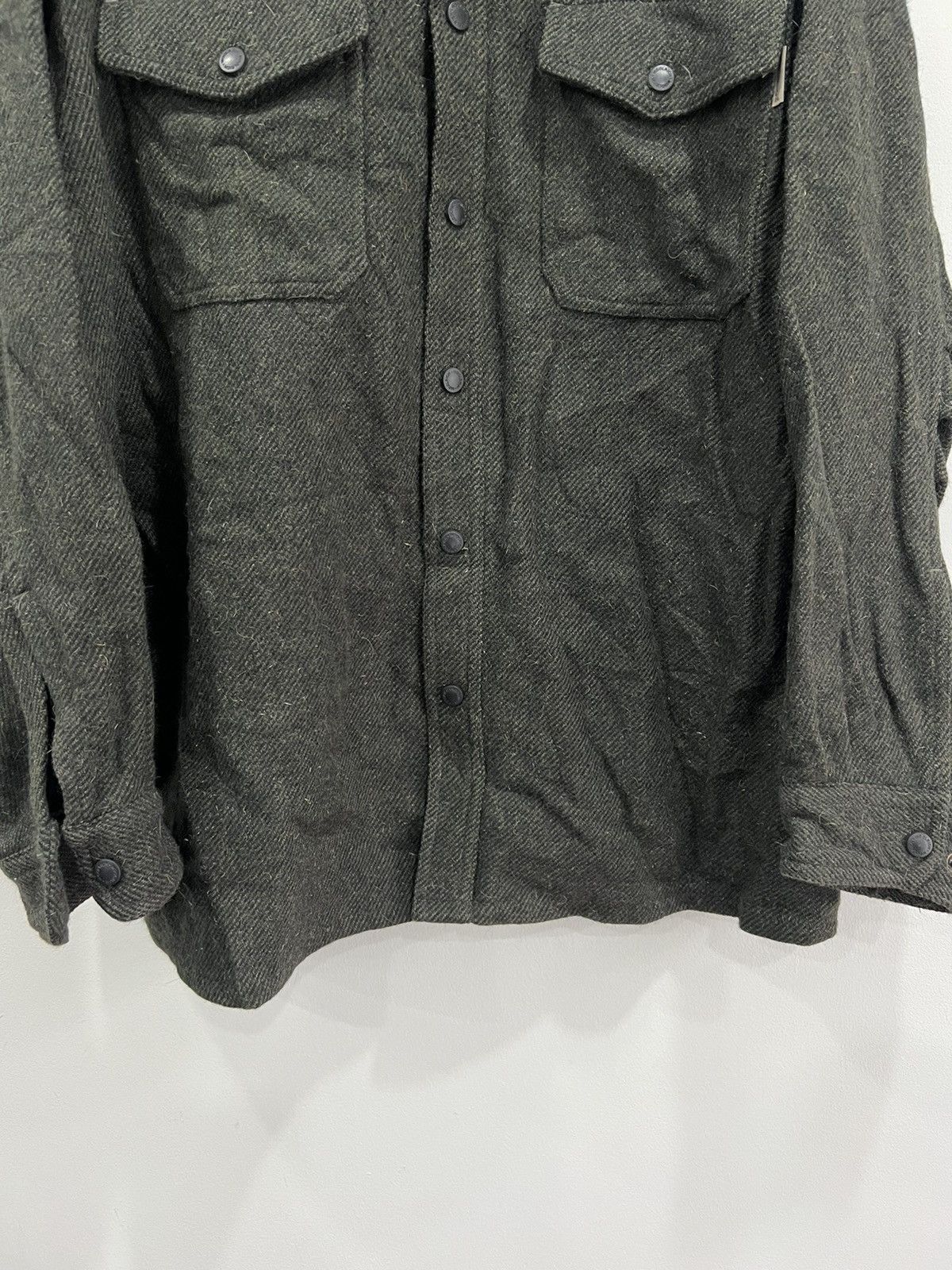 Woolrich Woolen Mills Vintage Woolrich Button Up Shirt Size US XL / EU 56 / 4 - 4 Thumbnail