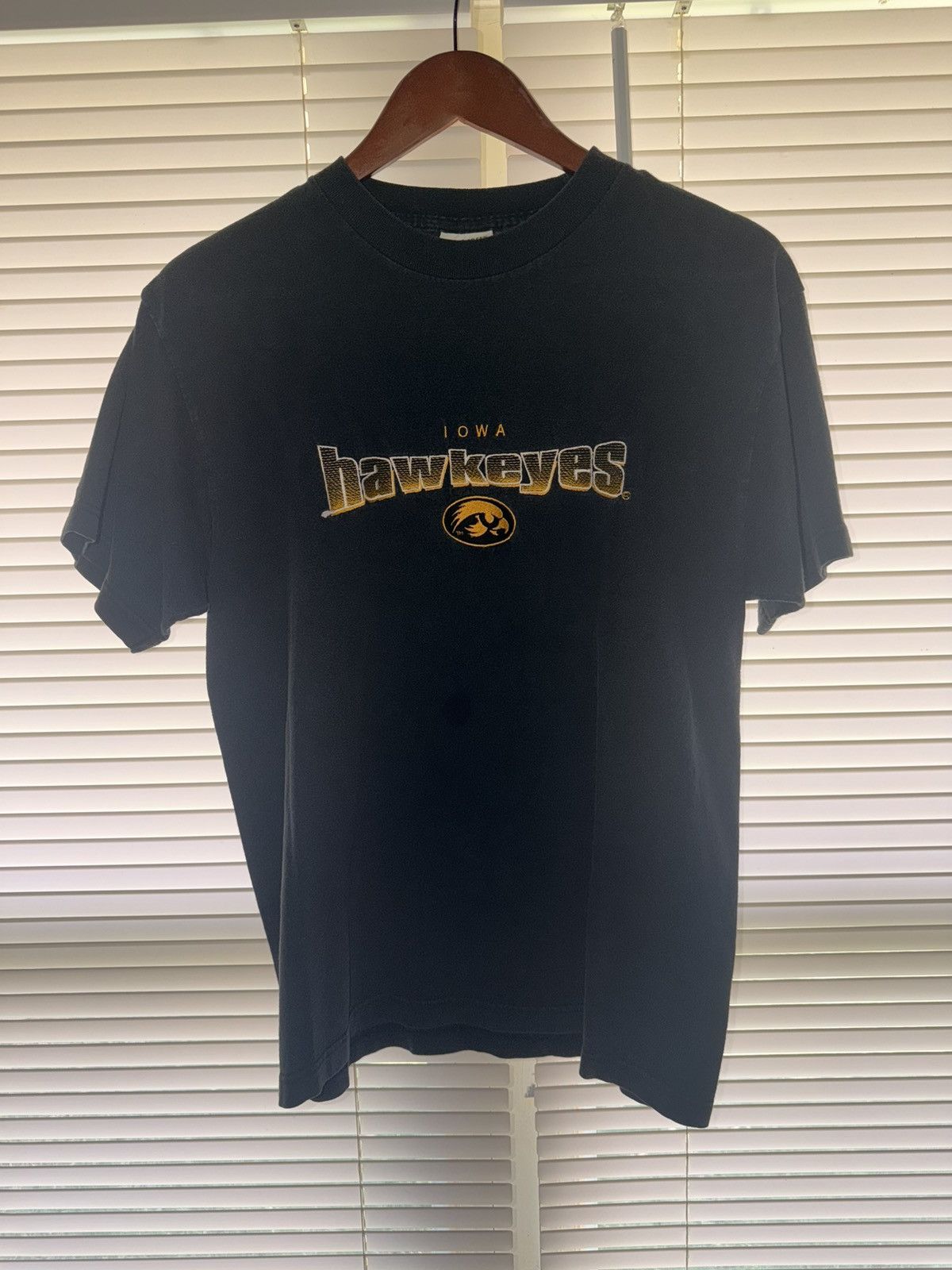 Vintage Vintage Iowa Hawkeyes tee Size US M / EU 48-50 / 2 - 1 Thumbnail