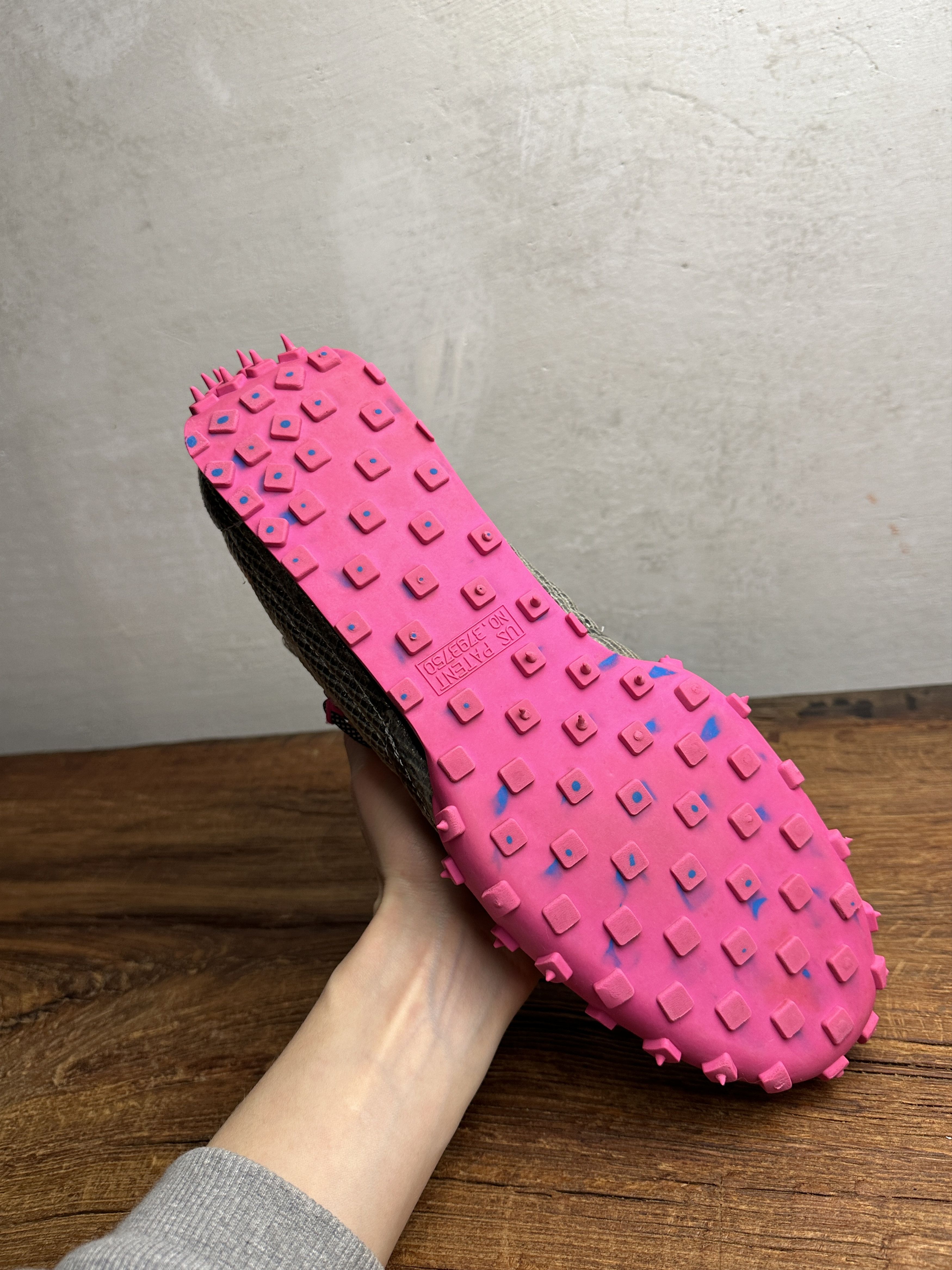 Off-White Off-White x Nike Waffle Racer Fuchsia Sneakers Size US 12 / EU 45 - 8 Thumbnail