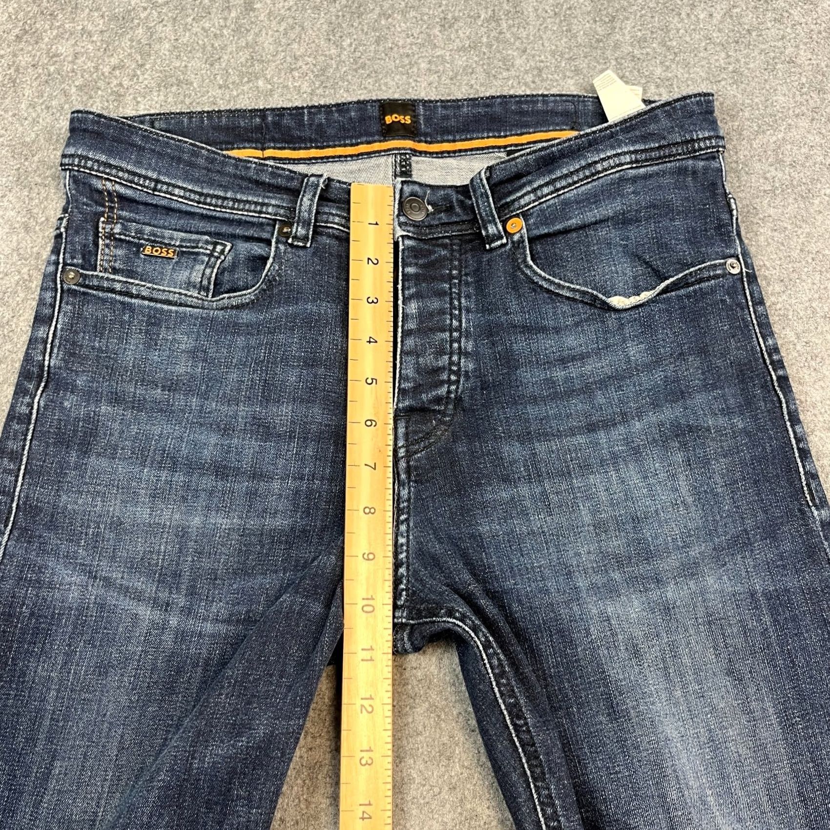 Hugo Boss HUGO BOSS Jeans Slim Tapered 32 Dark Wash Blue Stretch Whiskers Taber Jeans Mens 32 in Denim Slim 5-Pocket Design Modern Authentic Fashion Vintage: No Size US 32 / EU 48 - 5 Thumbnail