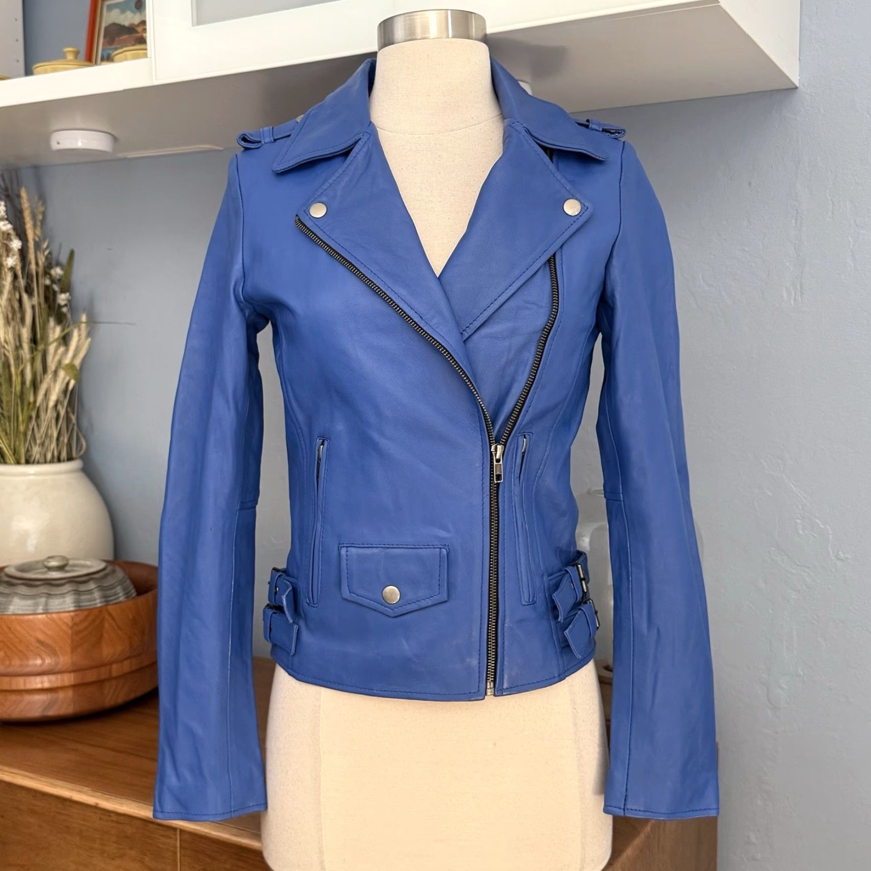 Vintage Santo by Paolo De Santo Blue Lambskin Leather Moto Jacket XS Woman Slim Short Zip Size XS / US 0-2 / IT 36-38 - 2 Thumbnail