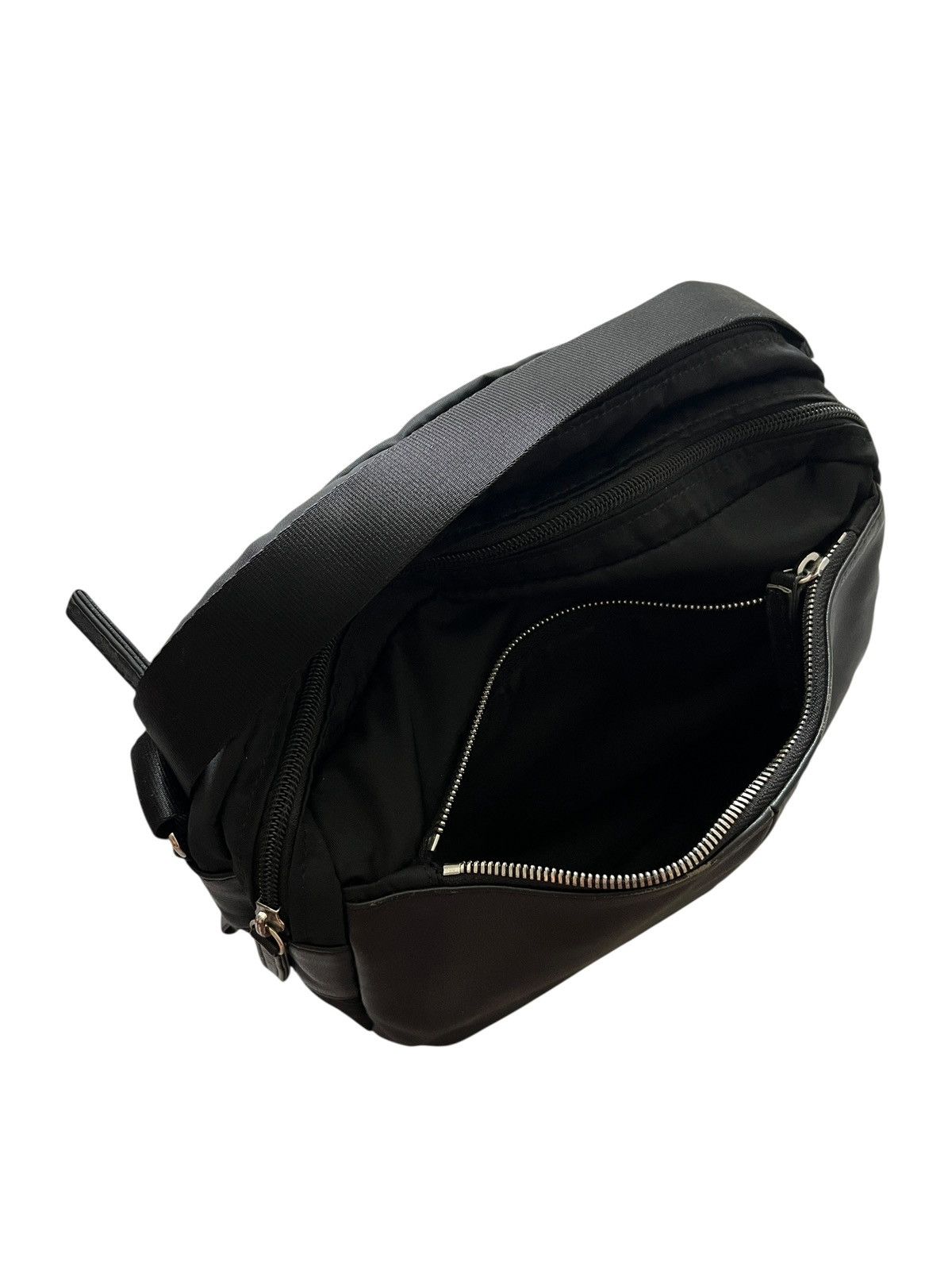 Yohji Yamamoto Yohji Yamamoto Nylon + Leather Sling Bag Size ONE SIZE - 14 Thumbnail
