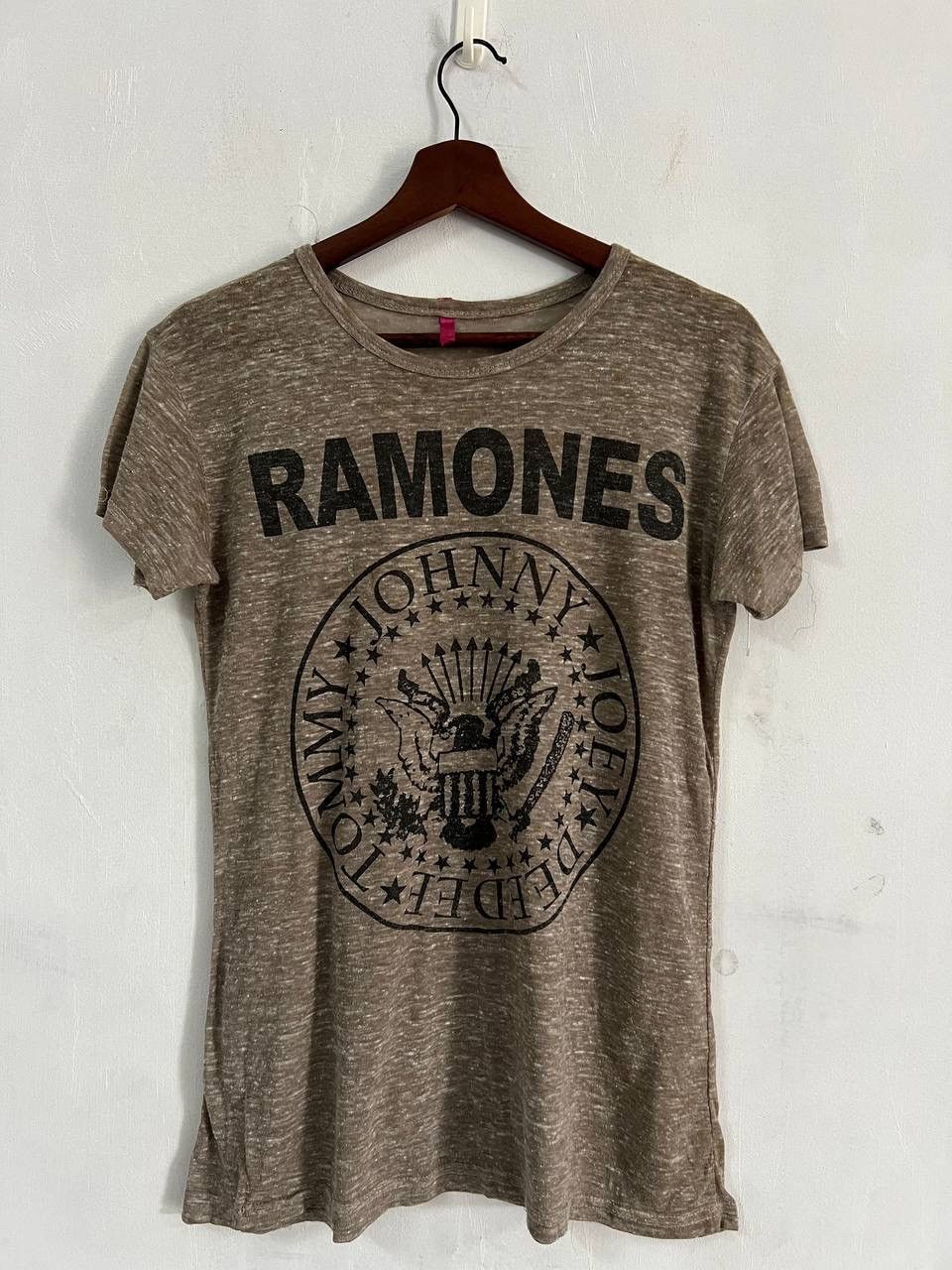 Band Tees Ramones Womenswear Tee Size L / US 10 / IT 46 - 1 Thumbnail