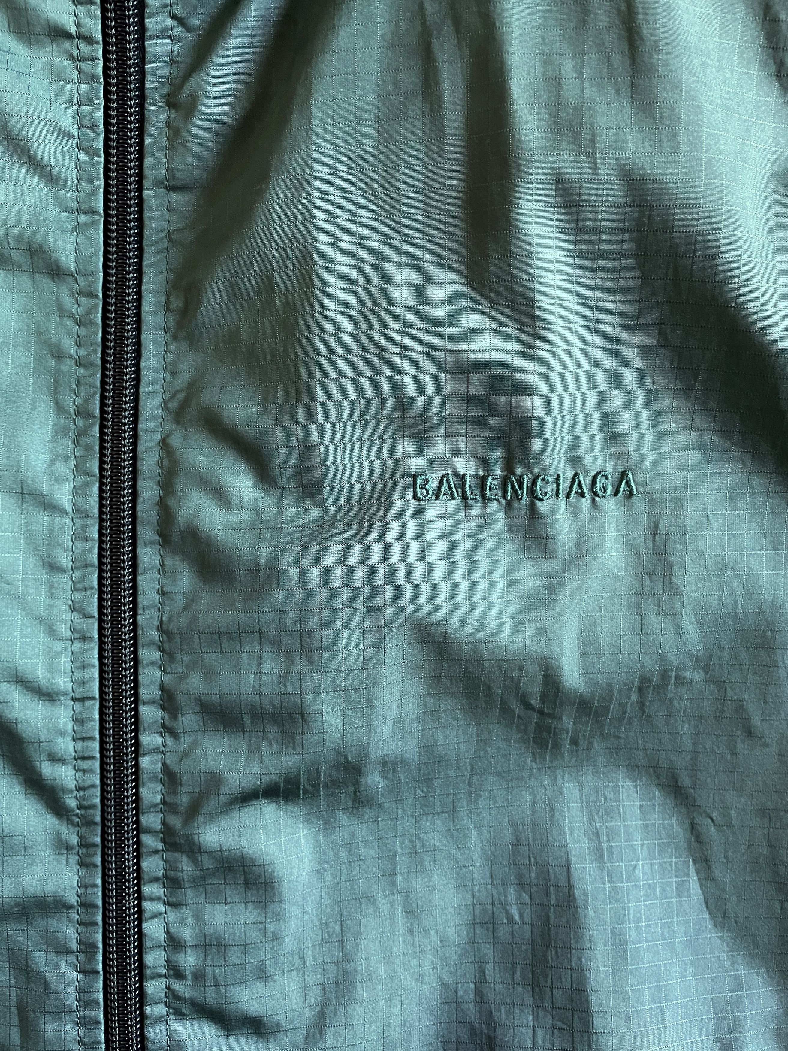 Balenciaga Balenciaga Green raincoat Size US S / EU 44-46 / 1 - 7 Thumbnail