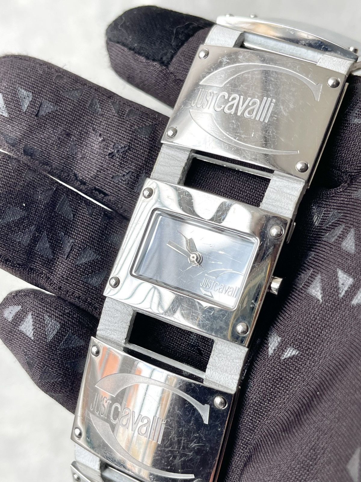 Just Cavalli Archive Just Cavalli Y2K Mirror Logo Bracelet Watch Silver Size ONE SIZE - 7 Thumbnail