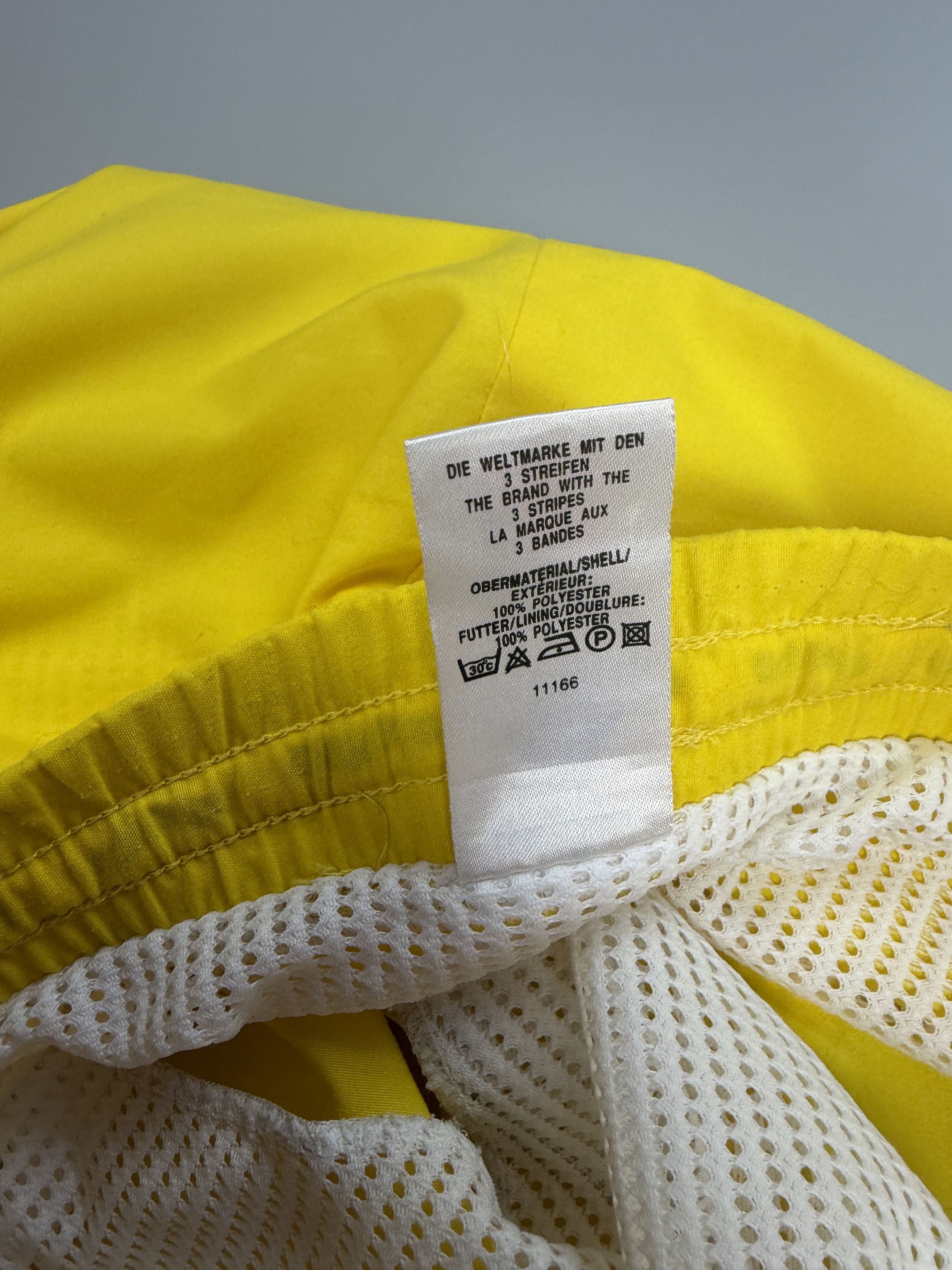 Adidas adidas shorts size M yellow Size US 32 / EU 48 - 7 Thumbnail