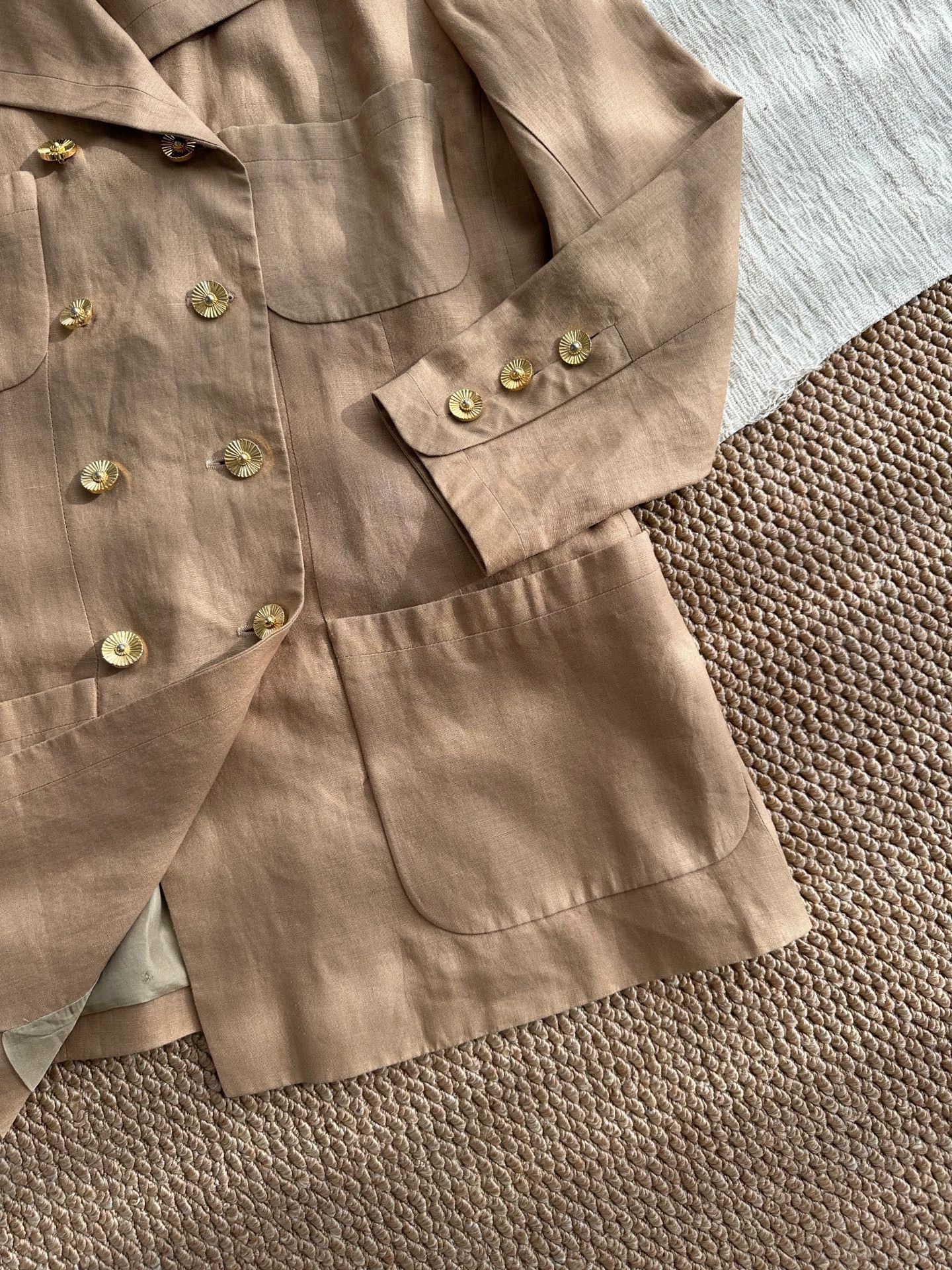 Chanel CHANEL Gold-Button Linen-Silk 4-Pocket DB Jkt Wmn Brown Size L / US 10 / IT 46 - 3 Thumbnail