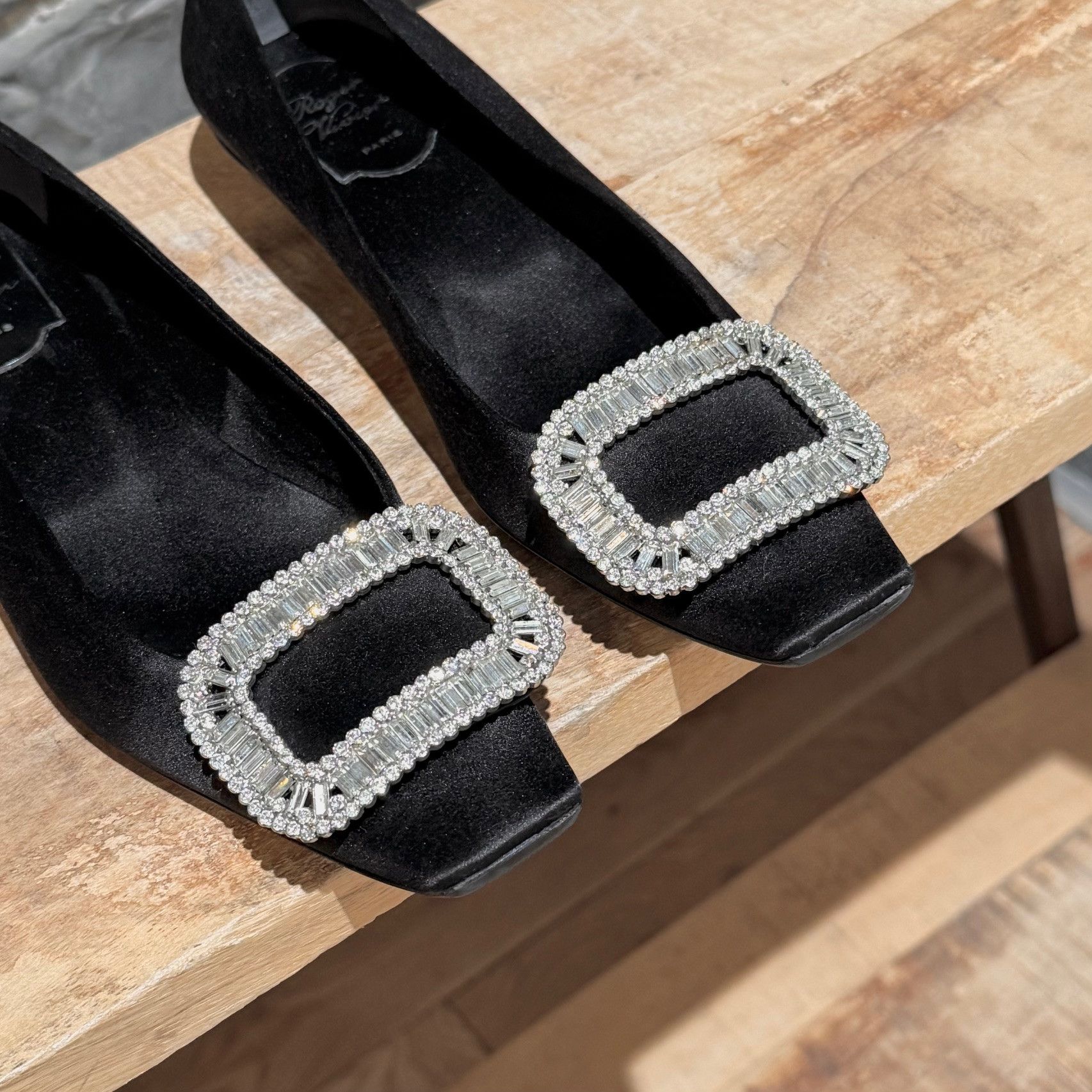 Roger Vivier Roger Vivier Belle Vivier Strass Black Satin Ballet Flats Size US 7 / IT 37 - 4 Thumbnail