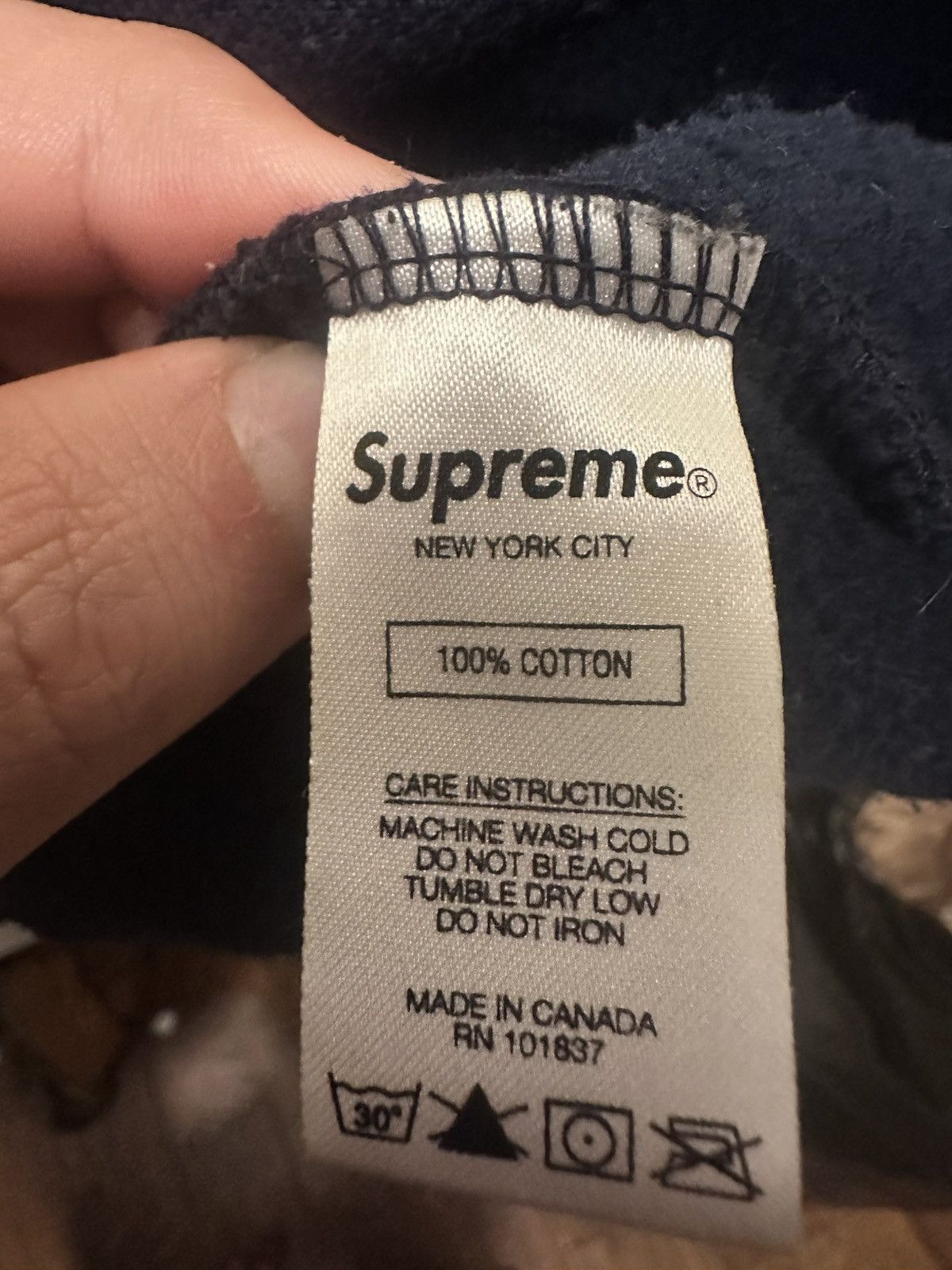 Supreme SUPREME BLOCKED HOODIE FW/17 Size US XL / EU 56 / 4 - 2 Thumbnail