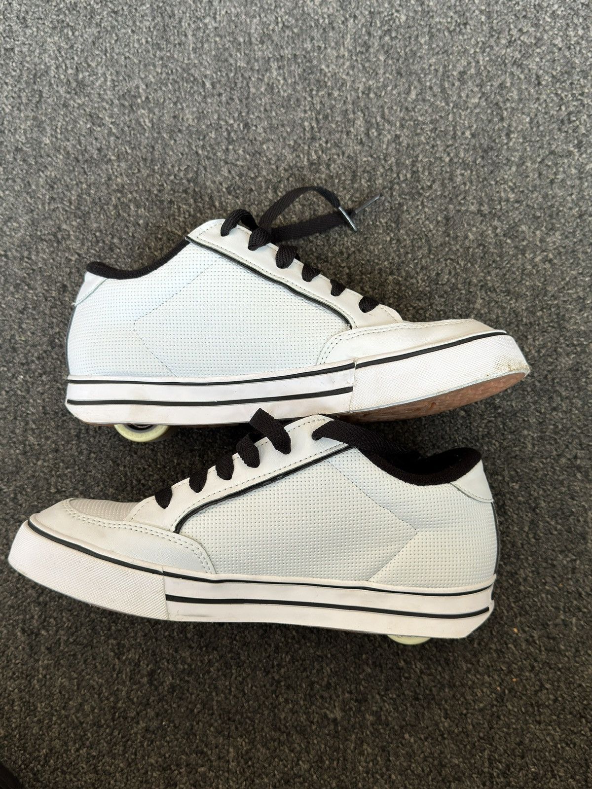 Heelys Heelys Wave Roller Shoes – Size 39 Size US 6.5 / EU 39-40 - 8 Thumbnail