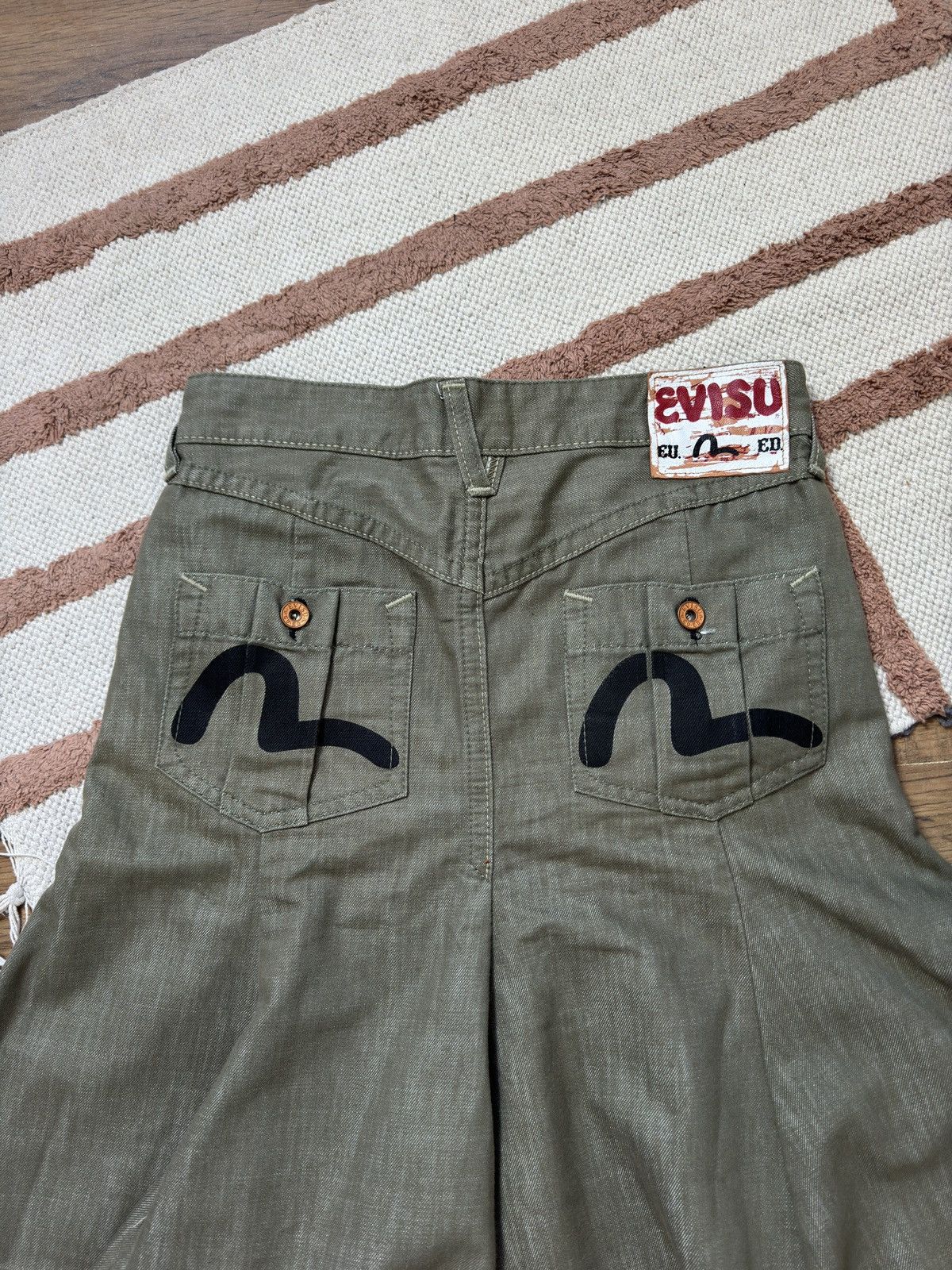 Evisu VINTAGE EVISU RARE JEANS PLATED MIDI SKIRT Size 28" / US 6 / IT 42 - 2 Thumbnail