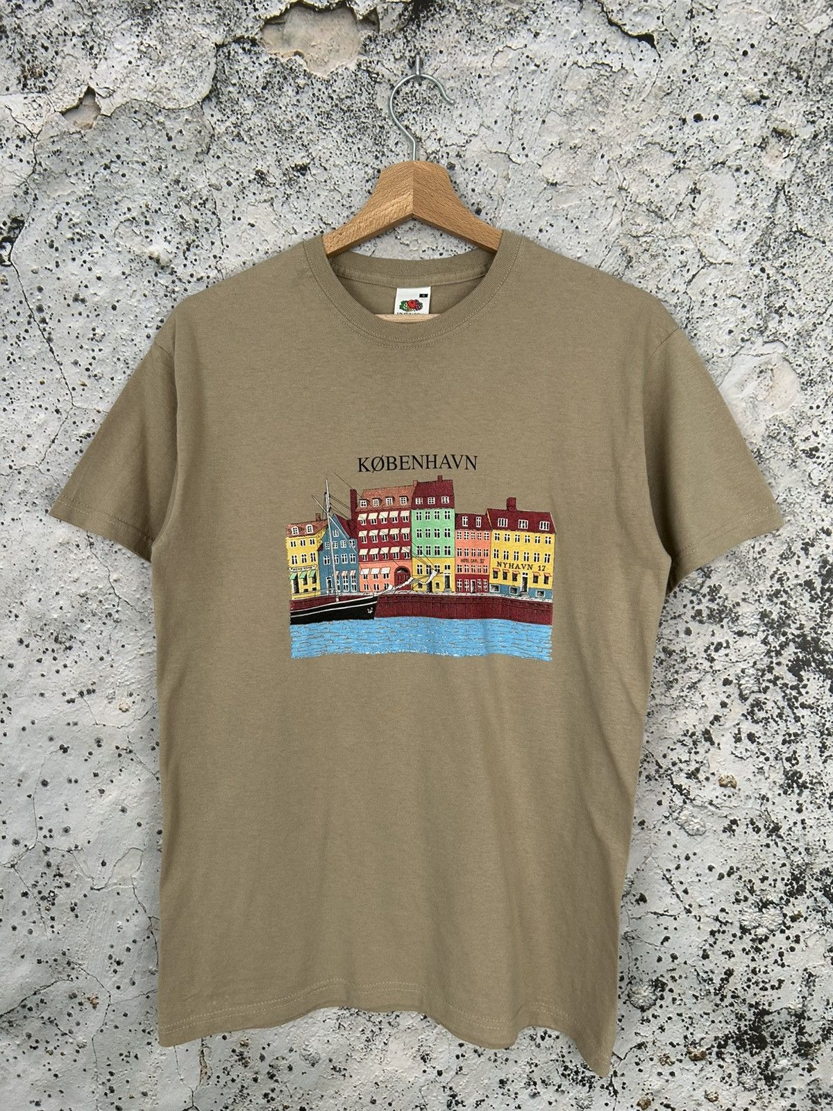 Vintage Vintage Kjobenhavn Graphic Tee Streetwear Rap Baggy Skate Size US S / EU 44-46 / 1 - 1 Thumbnail