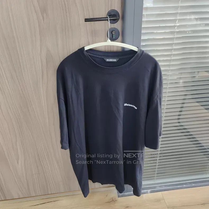 Balenciaga Balenciaga Black and white small logo short-sleeve T-shirt Size US L / EU 52-54 / 3 - 1 Thumbnail