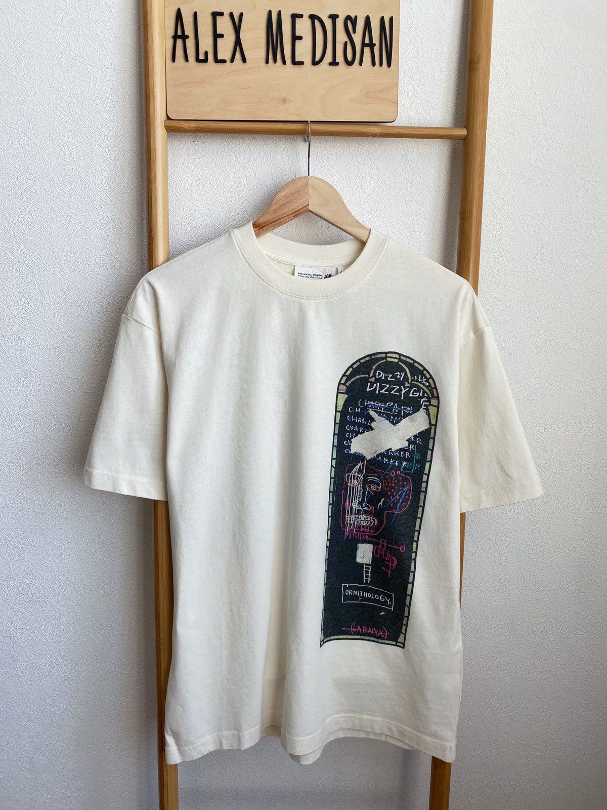 H&M × Jean-Michel Basquiat × Who Decides War WHO DECIDES WAR x BASQUIAT x H&M RELAXED FIT COTTON T-SHIRT Size US S / EU 44-46 / 1 - 6 Thumbnail