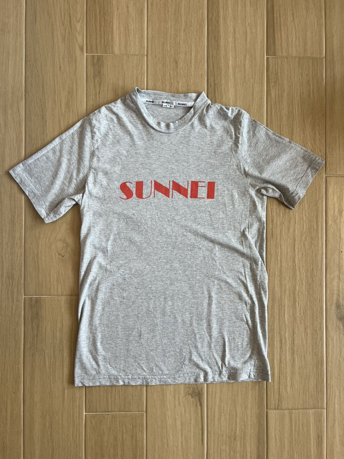 Sunnei Sunnei orange logo t shirt size medium Size US M / EU 48-50 / 2 - 1 Thumbnail