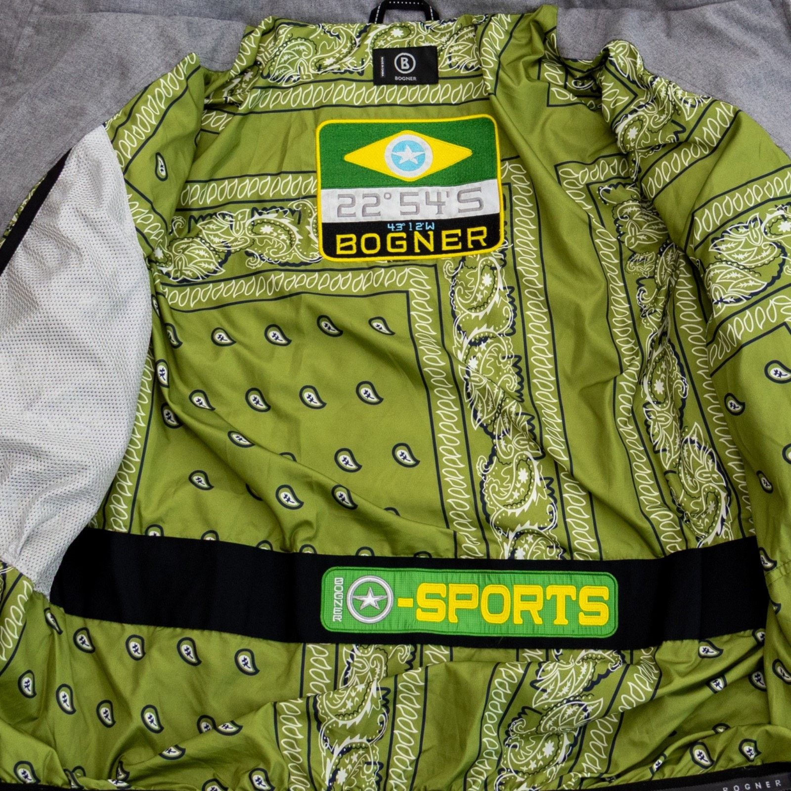 Bogner Bogner Mens Ski Jacket Green Down Fur Hood Sports Coat Sz M Size US M / EU 48-50 / 2 - 11 Thumbnail
