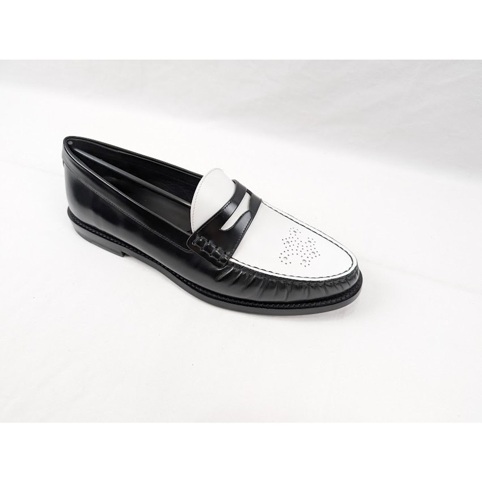Celine o1rshd1 Loafers 15 in Black/Optic White Size US 11 / EU 44 - 2 Thumbnail