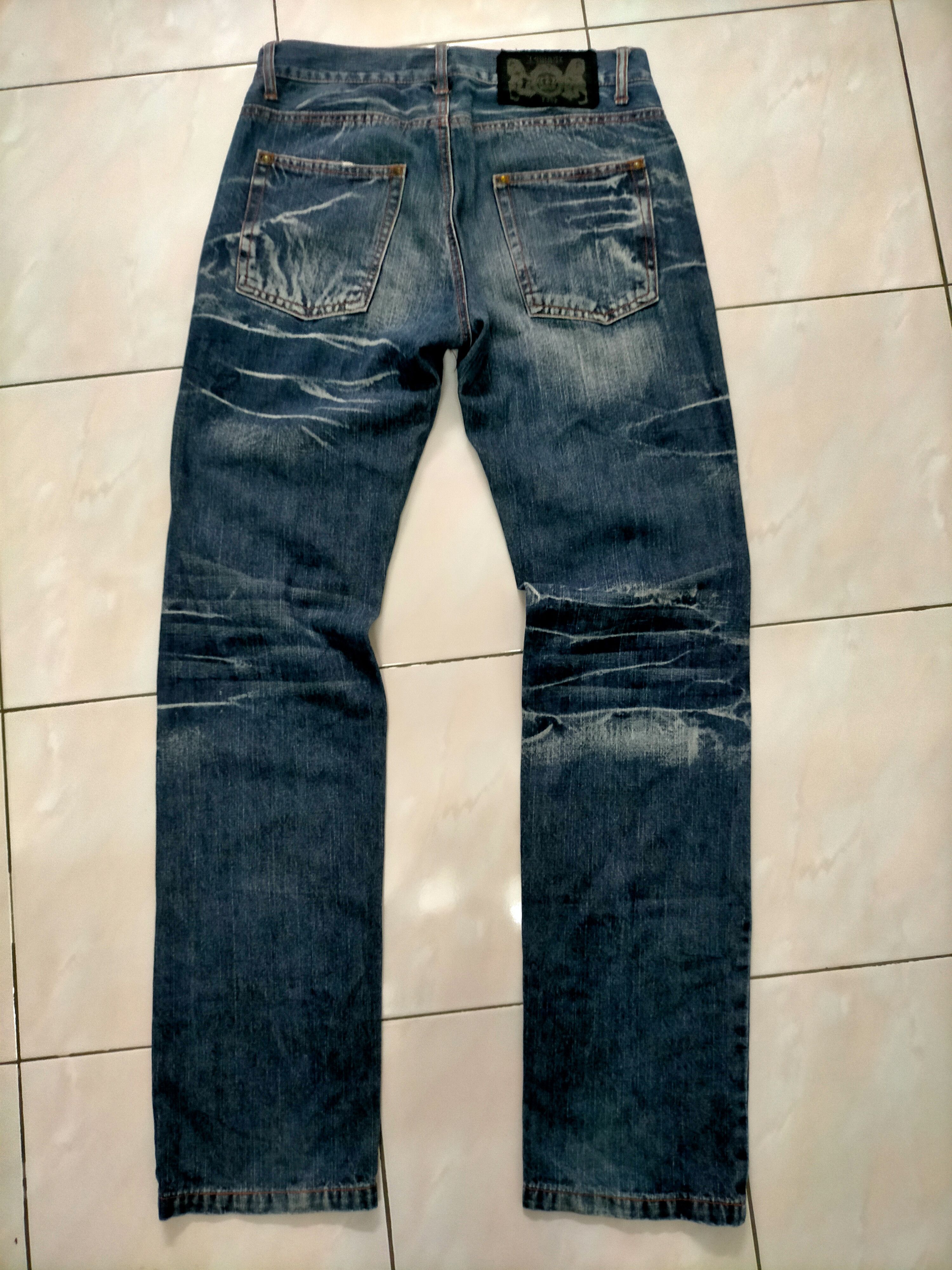 If Six Was Nine × LOWBOX × Le Grande Bleu (L.G.B.) Lowbox 2002 Mudwash Distressed Jeans Size US 30 / EU 46 - 4 Thumbnail