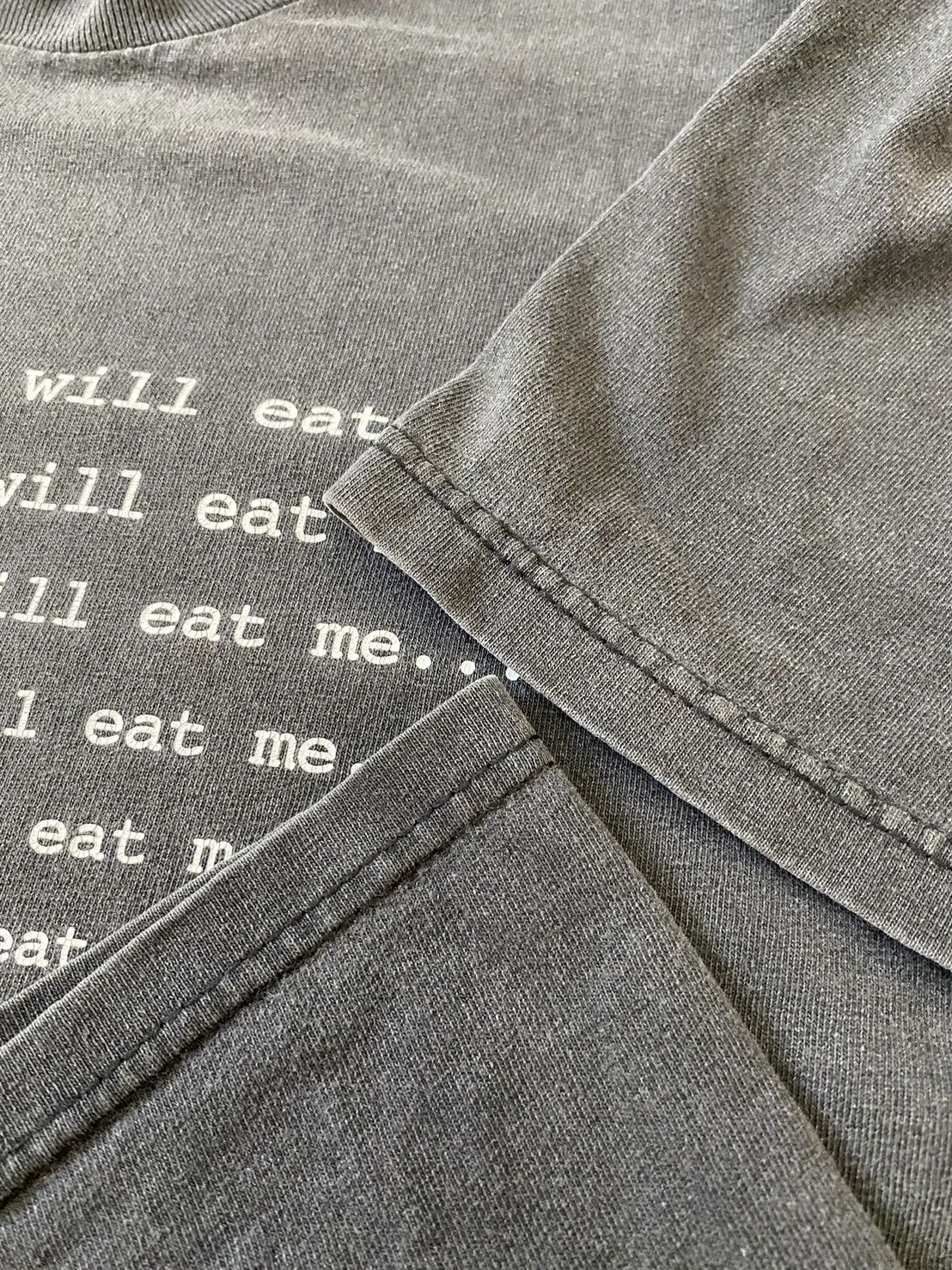 Vintage RARE Vintage Faded Black Can’t sleep, clowns will eat me.. Size US L / EU 52-54 / 3 - 4 Thumbnail