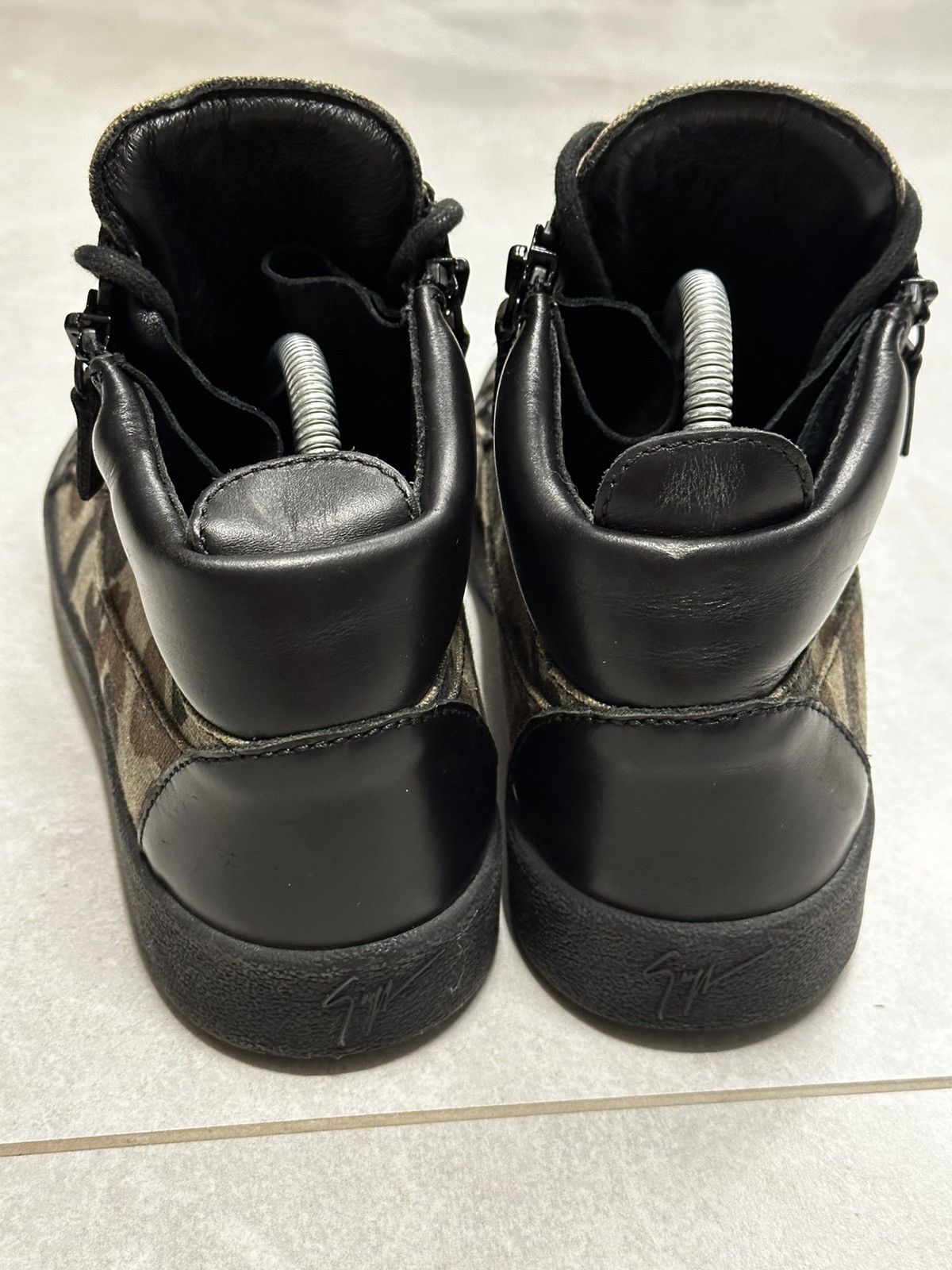 Giuseppe Zanotti Giuseppe Zanotti Kriss Camo + Black Zippers Sneaker 42 EU Size US 9 / EU 42 - 10 Thumbnail