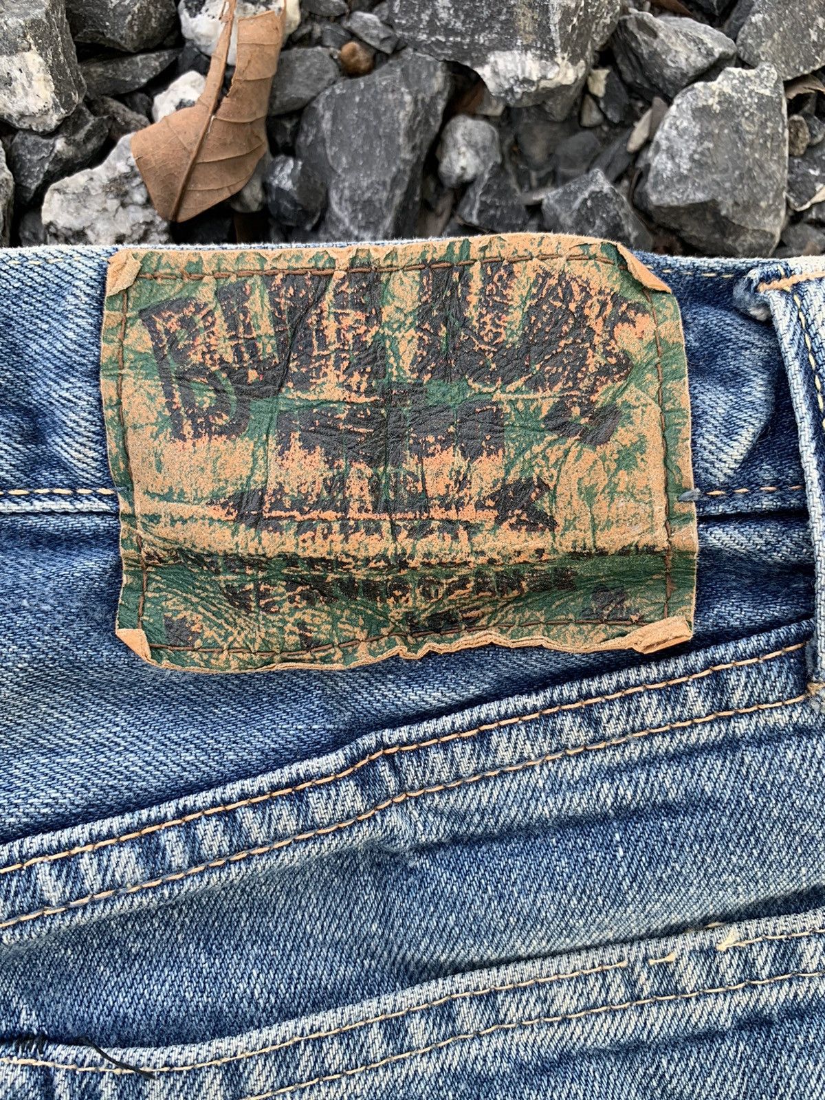Kapital BLUE BLUE JAPAN INDIGO SELVEDGE RUSTY DISTRESSED DENIM Size US 31 - 11 Thumbnail