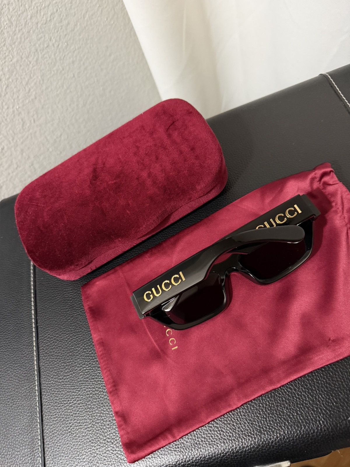 Gucci Gucci Wayfarer Style Sunglasses Size ONE SIZE - 2 Thumbnail