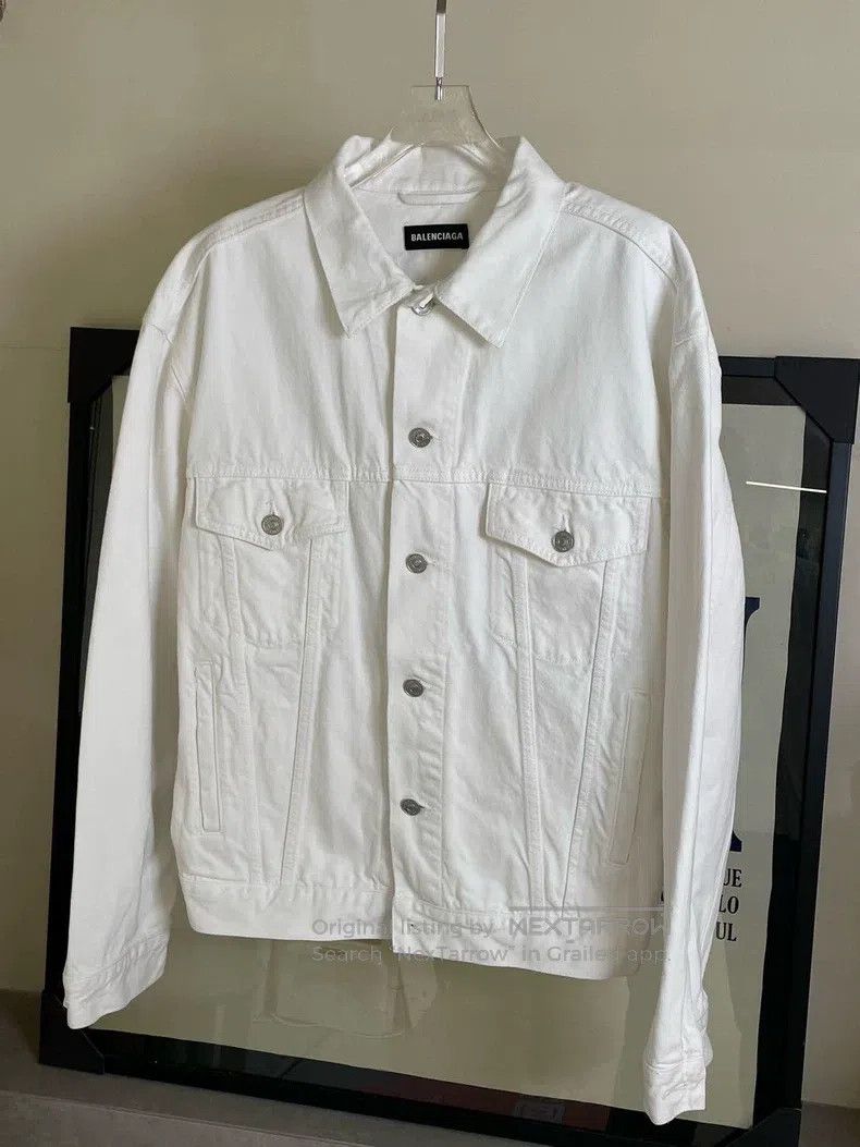 Balenciaga Balenciaga White Denim Jacket Vest Logo Embroidery Size US S / EU 44-46 / 1 - 1 Thumbnail