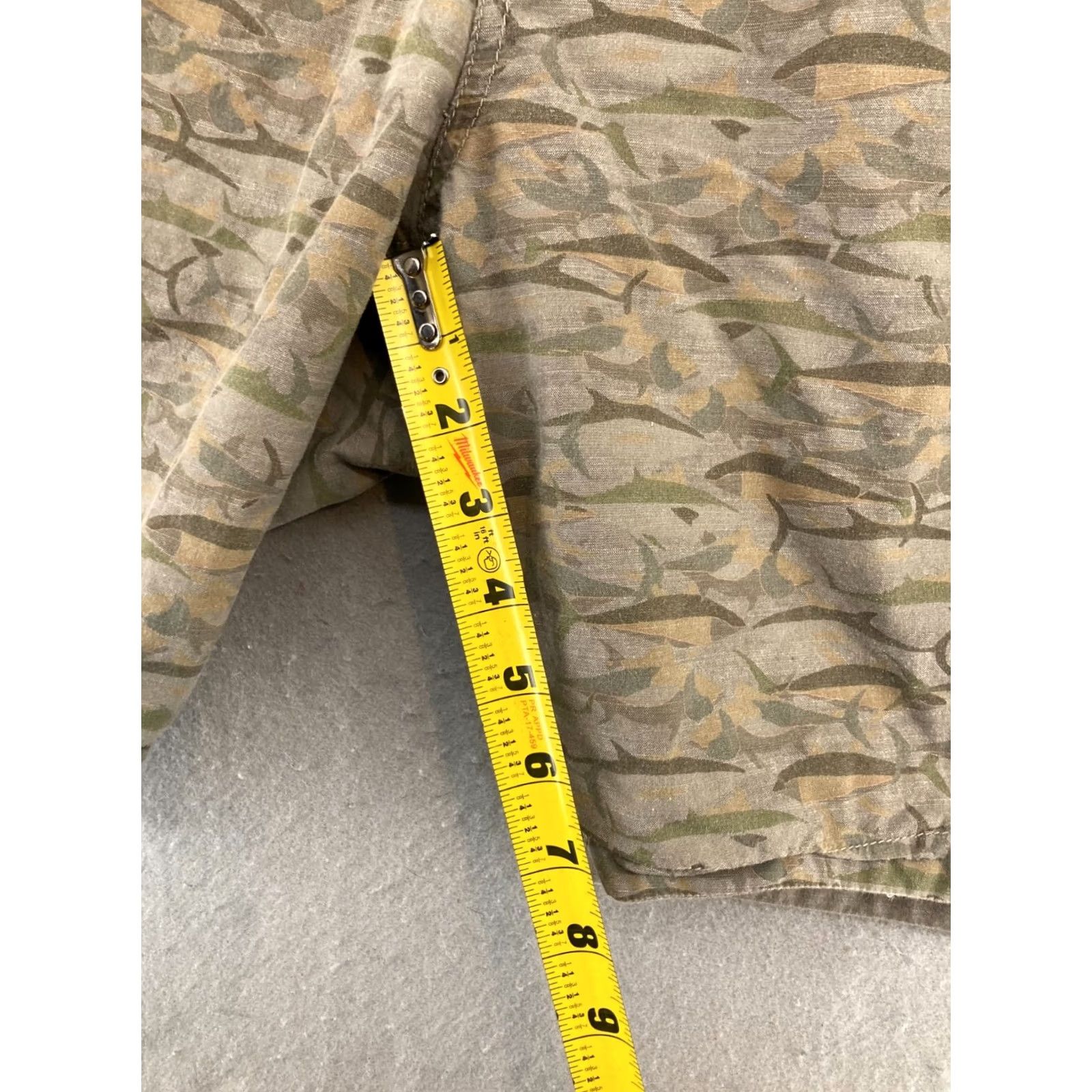 Reyn Spooner Reyn Spooner Mens Reversible Shorts 36 Camo Fish Print All Over Size US 36 / EU 52 - 5 Thumbnail