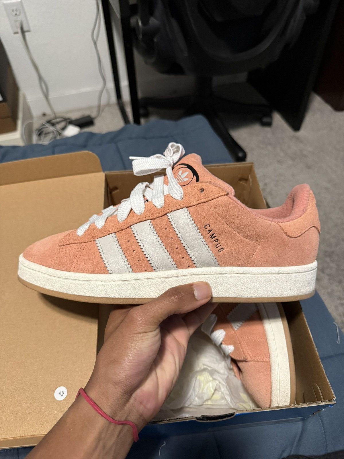 Adidas ADIDAS CAMPUS 00s Size US 9.5 / EU 42-43 - 2 Thumbnail