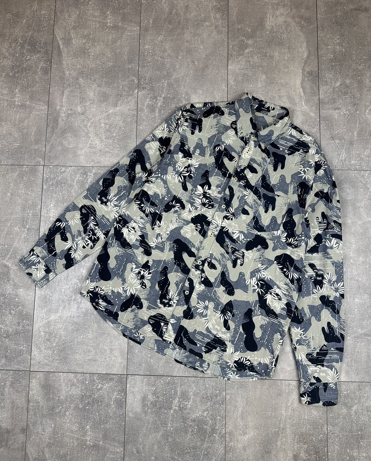 DENHAM Vintage Luxury Denham Shirts Button Up Flover Print Size US XL / EU 56 / 4 - 1 Thumbnail