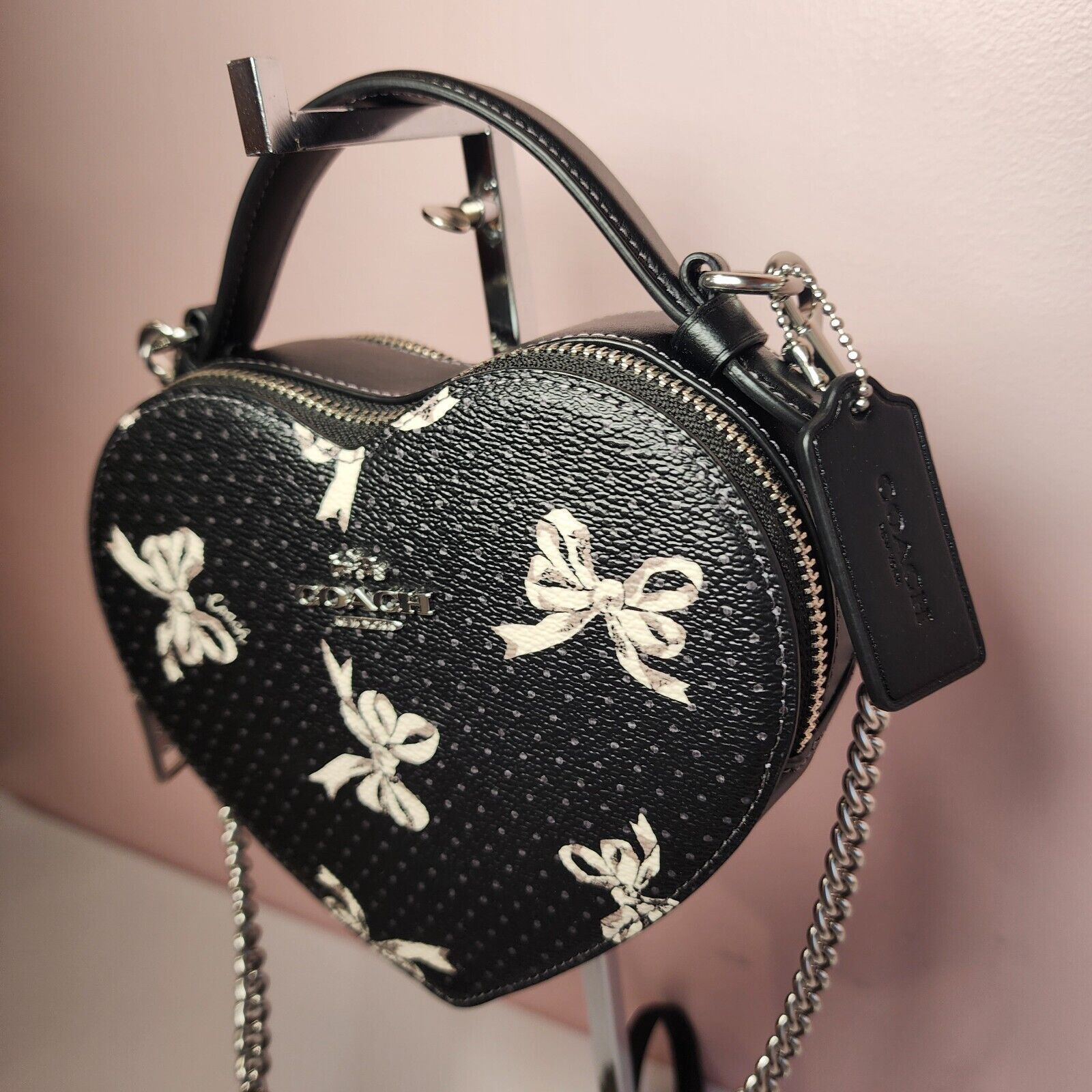 Coach NWT Coach CAA99 Heart Crossbody Bag Petite Bow Print Black Size ONE SIZE - 2 Thumbnail