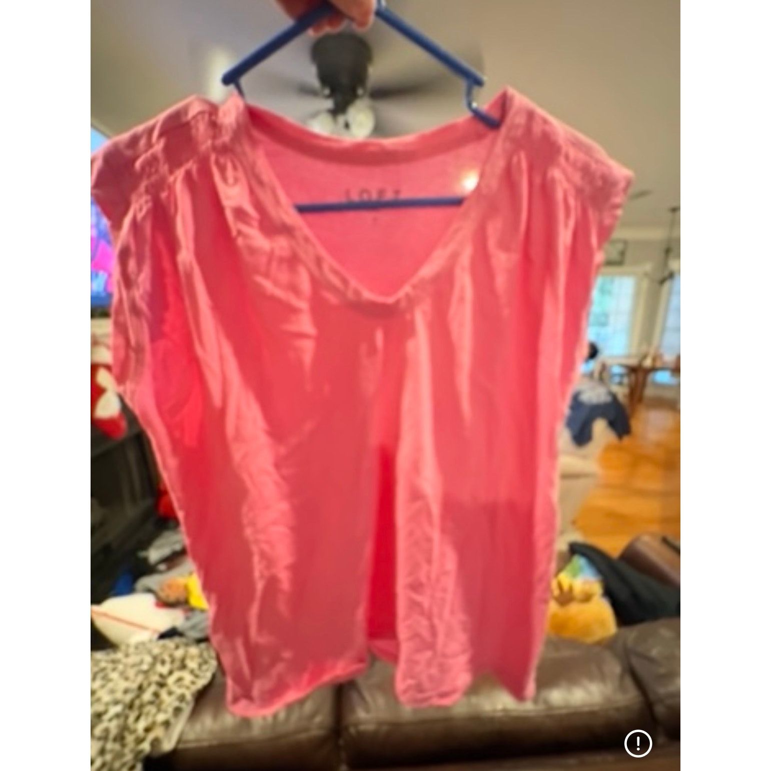 Loft LOFT Women’s Pink Short Sleeve V-Neck Tee Size Small (4–6) Size S / US 4 / IT 40 - 2 Thumbnail