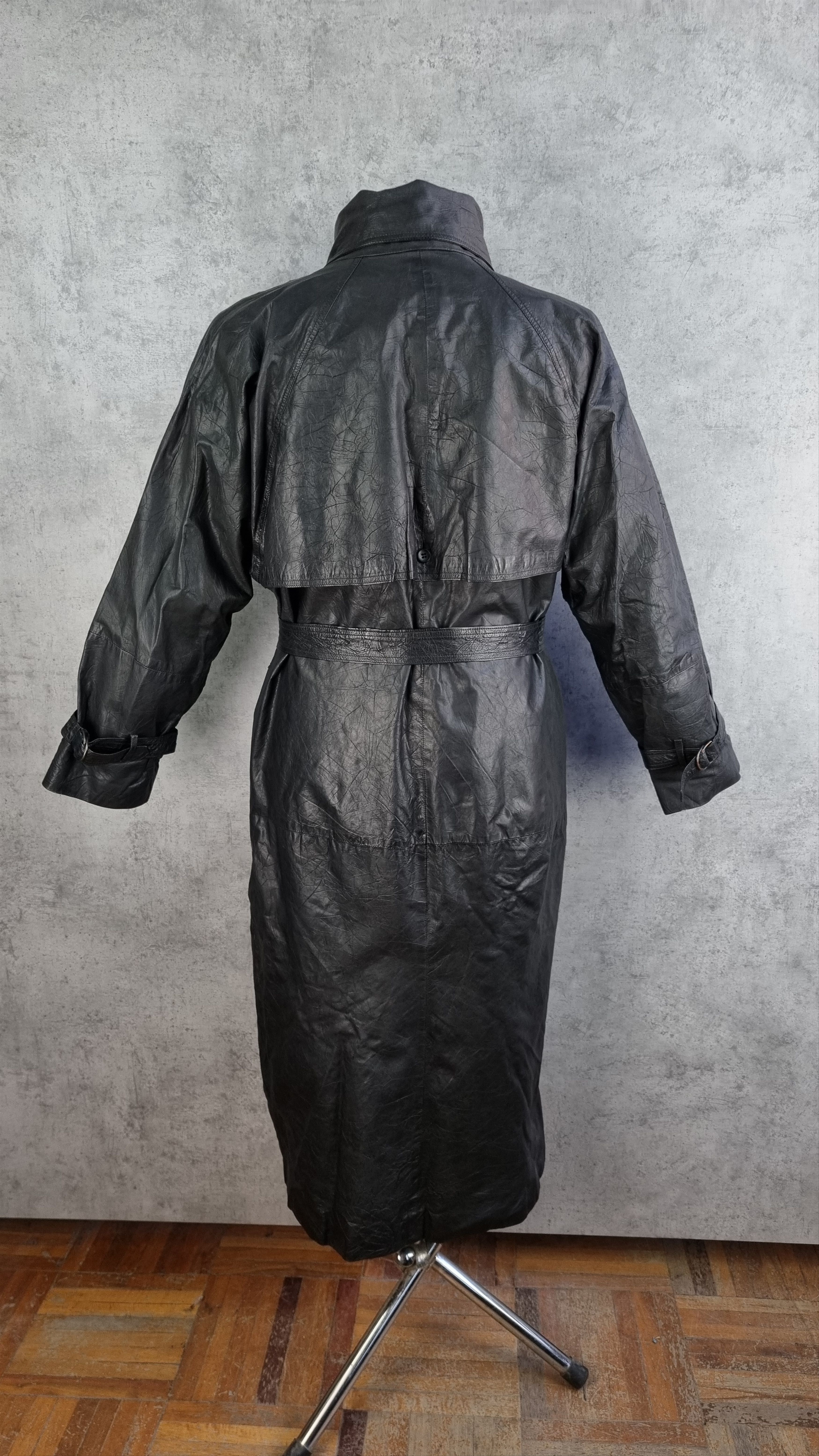 Japanese Brand Unique Double Breasted Long Leather Coat Vintage Trench Size US L / EU 52-54 / 3 - 5 Thumbnail