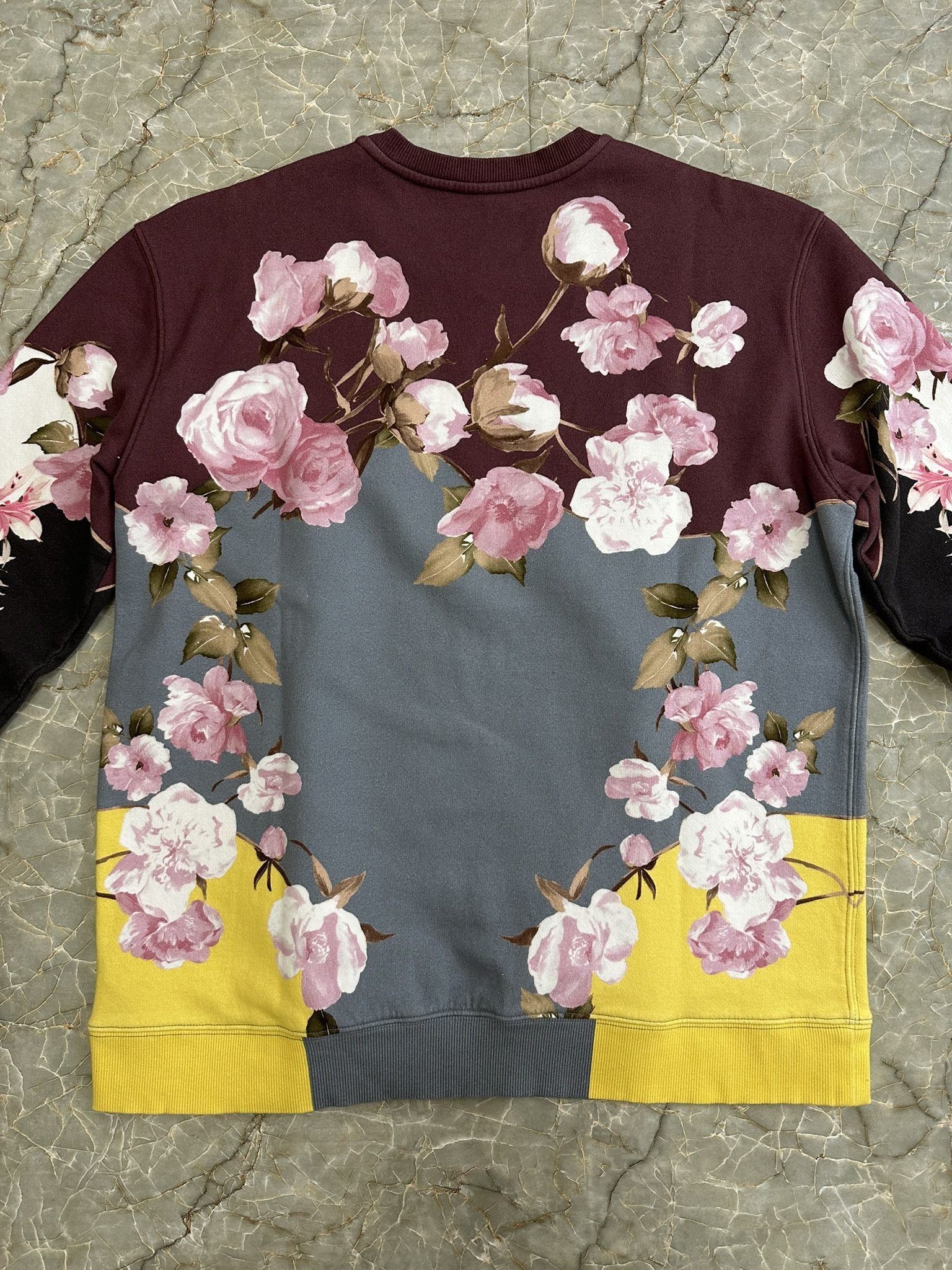 Valentino Flying Flowers Sweatshirt Size US L / EU 52-54 / 3 - 5 Thumbnail