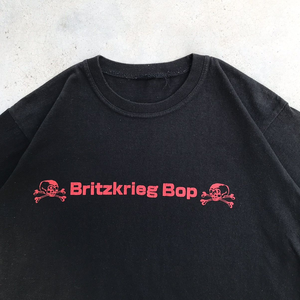Bounty Hunter 2000's Bounty Hunter Ripoff Ramones "Britzkrieg Bop" T-Shirt Size US M / EU 48-50 / 2 - 3 Thumbnail