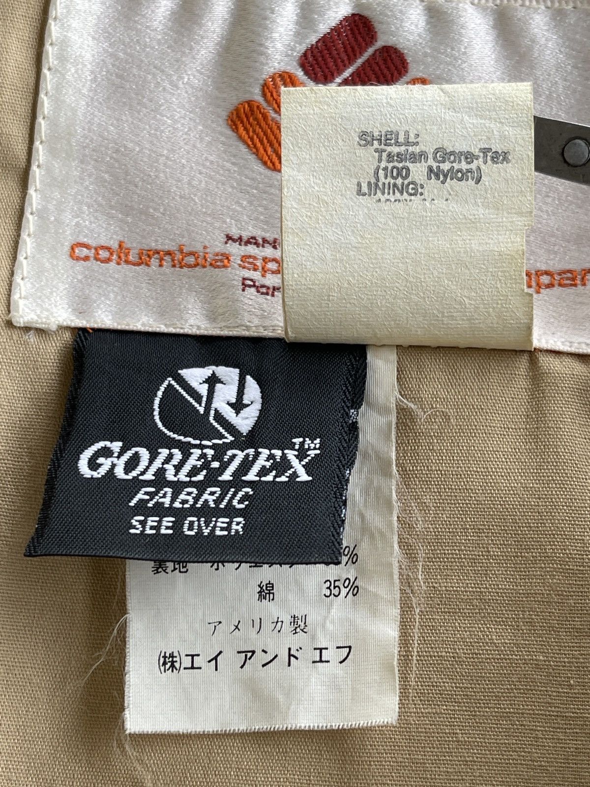 Columbia Vintage Columbia Hooded Goretex Fabric USA Size US M / EU 48-50 / 2 - 16 Thumbnail
