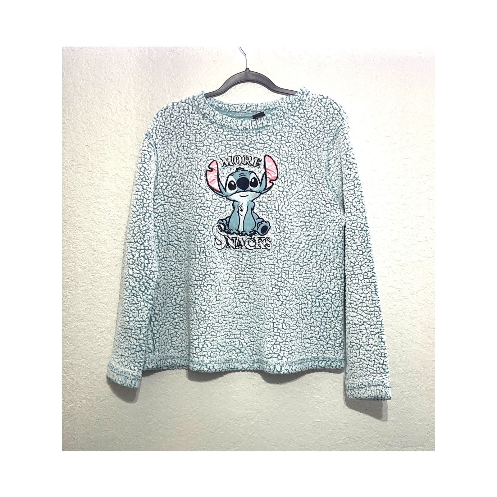 Disney Disney Stitch Sweater faux fur, sleepwear size L Size 34" / US 12 / IT 48 - 4 Thumbnail