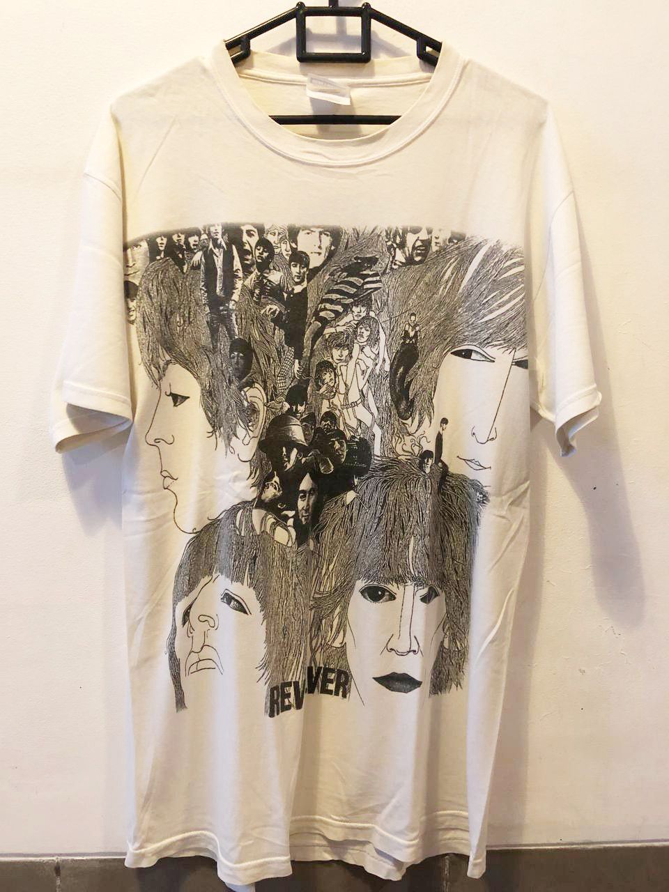 Band Tees The Beatles Revolver T-shirt Club 13 Series Size US M / EU 48-50 / 2 - 1 Thumbnail