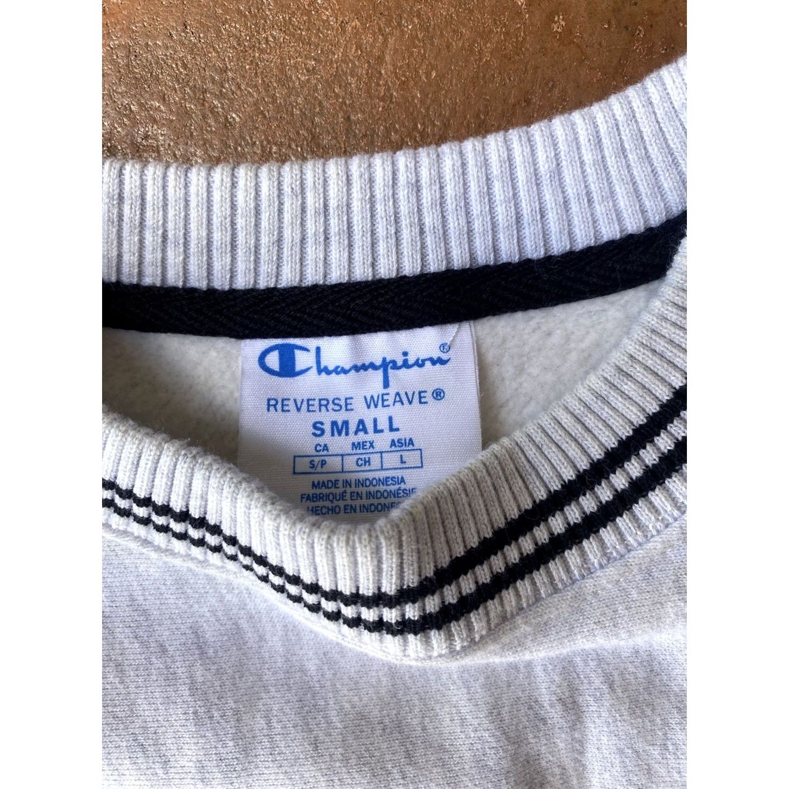 Champion VINTAGE Champion Reverse WEAVE Crewneck Sweatshirt Gray Spell Out Small Mens Shirt Size US S / EU 44-46 / 1 - 2 Thumbnail