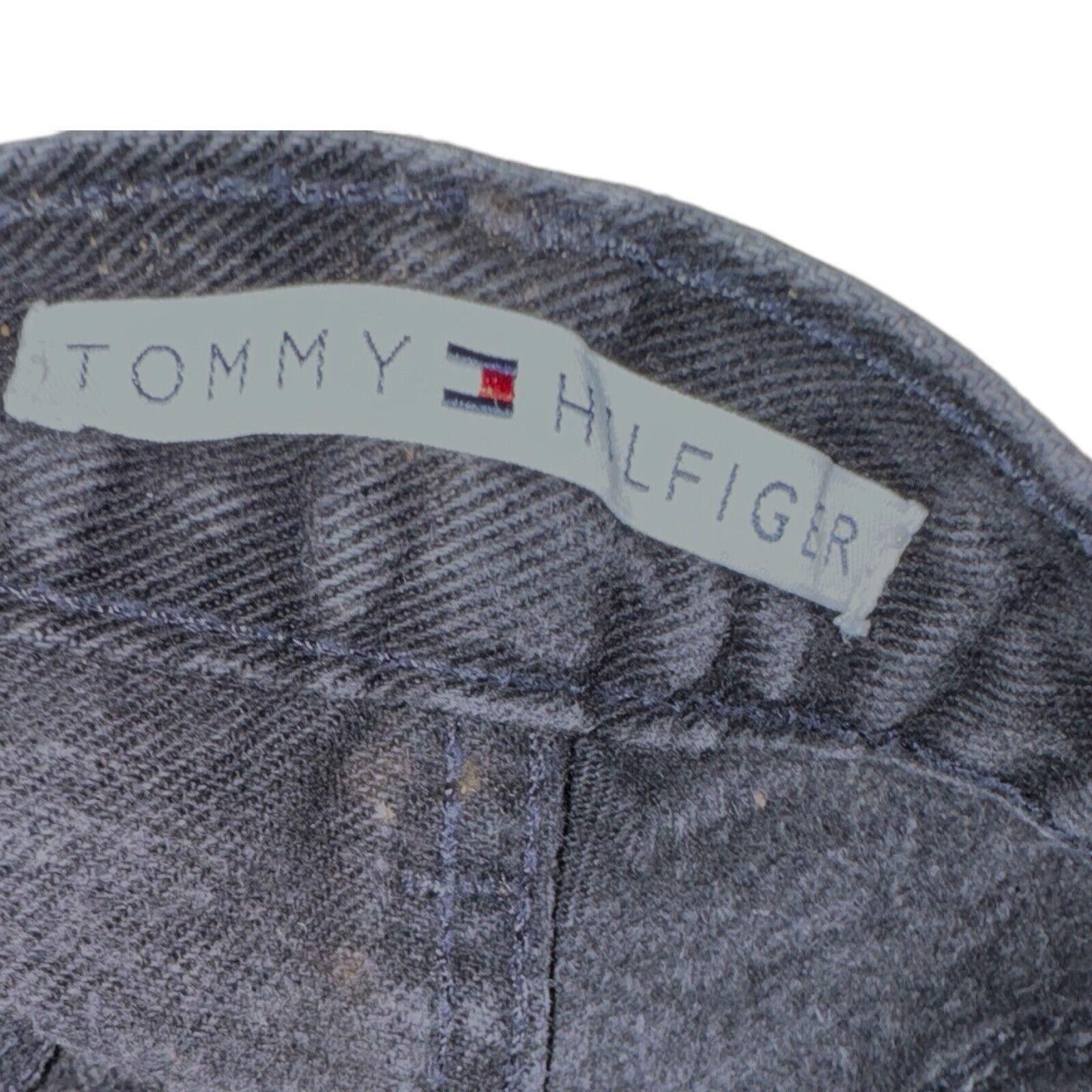 Tommy Hilfiger Vtg Tommy Hilfiger Black Denim Flag Logo Cut Off Shorts 10 Size 32" / US 10 / IT 46 - 4 Thumbnail