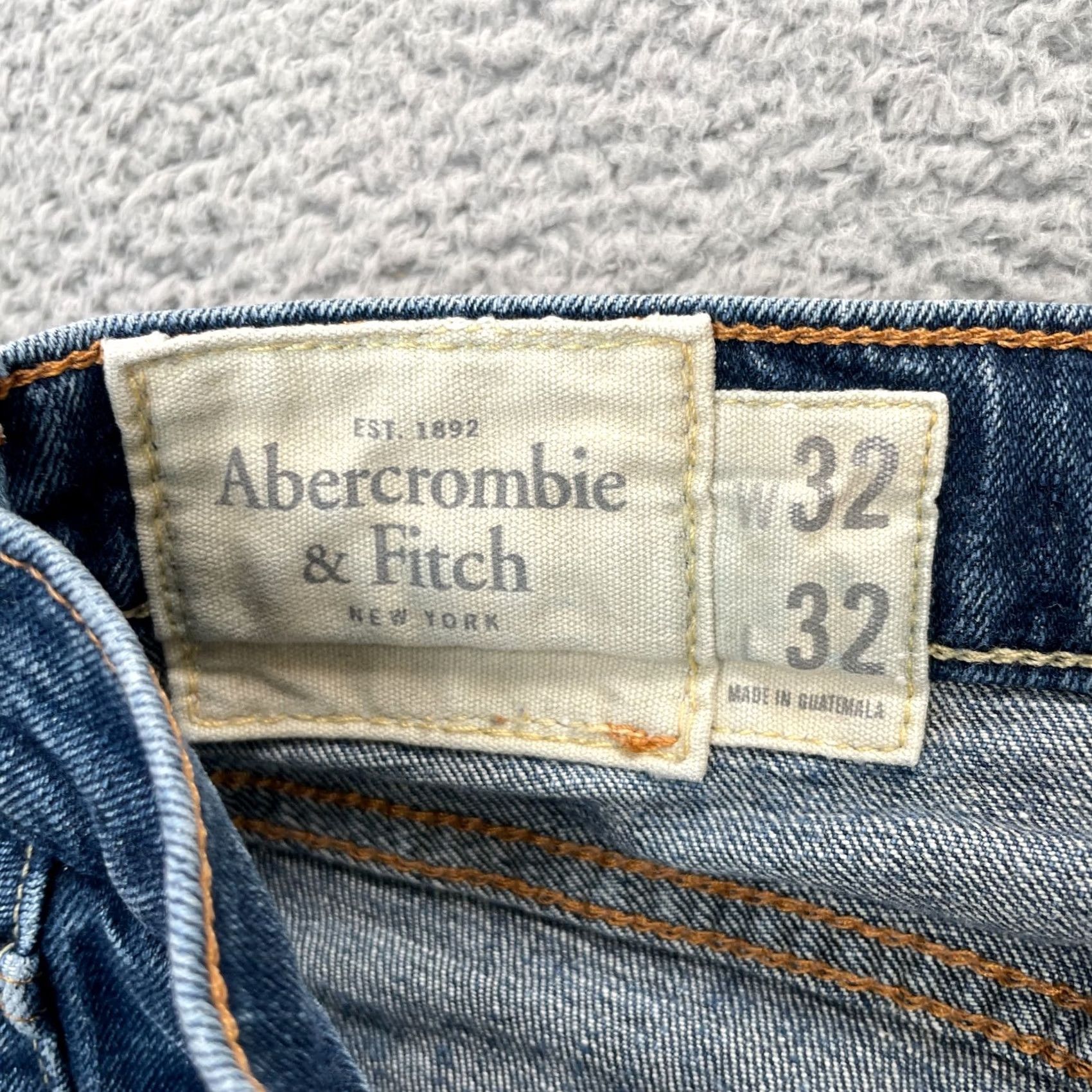 Abercrombie & Fitch VTG Abercrombie & Fitch Jeans Mens 32x32 Blue Skinny Denim Dark Wash 5-Pocket Accents Button Logo Regular Primarily City Preppy Mens Size US 34 / EU 50 - 3 Thumbnail