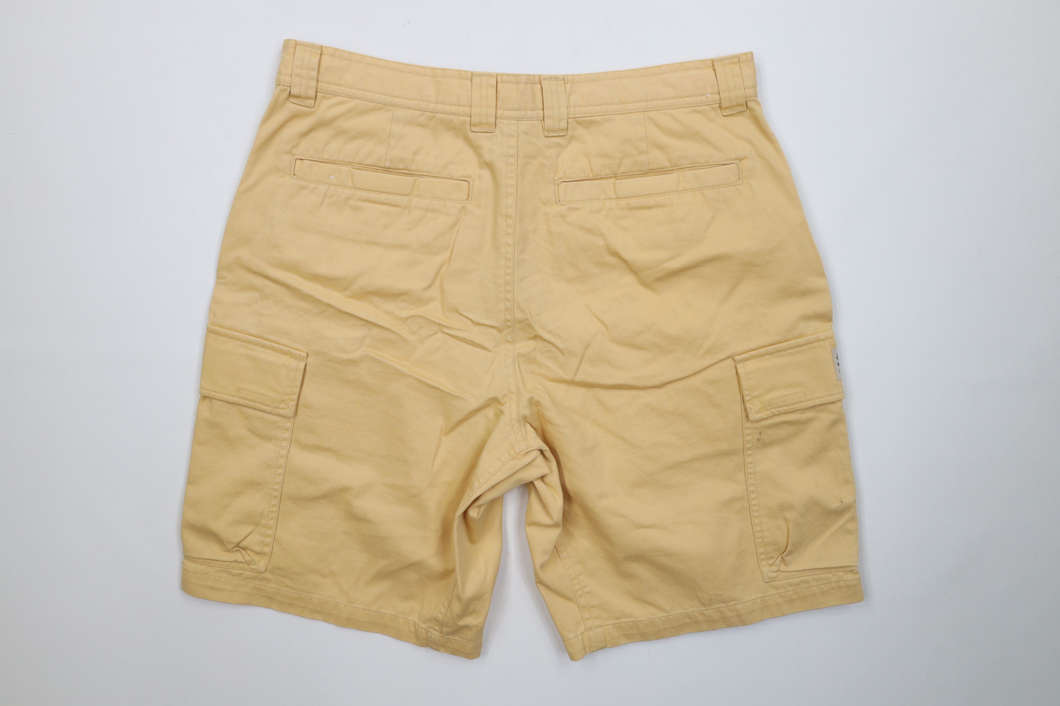 Columbia Vintage Columbia Relaxed Fit Cargo Shorts Yellow Cotton Size US 32 / EU 48 - 8 Thumbnail