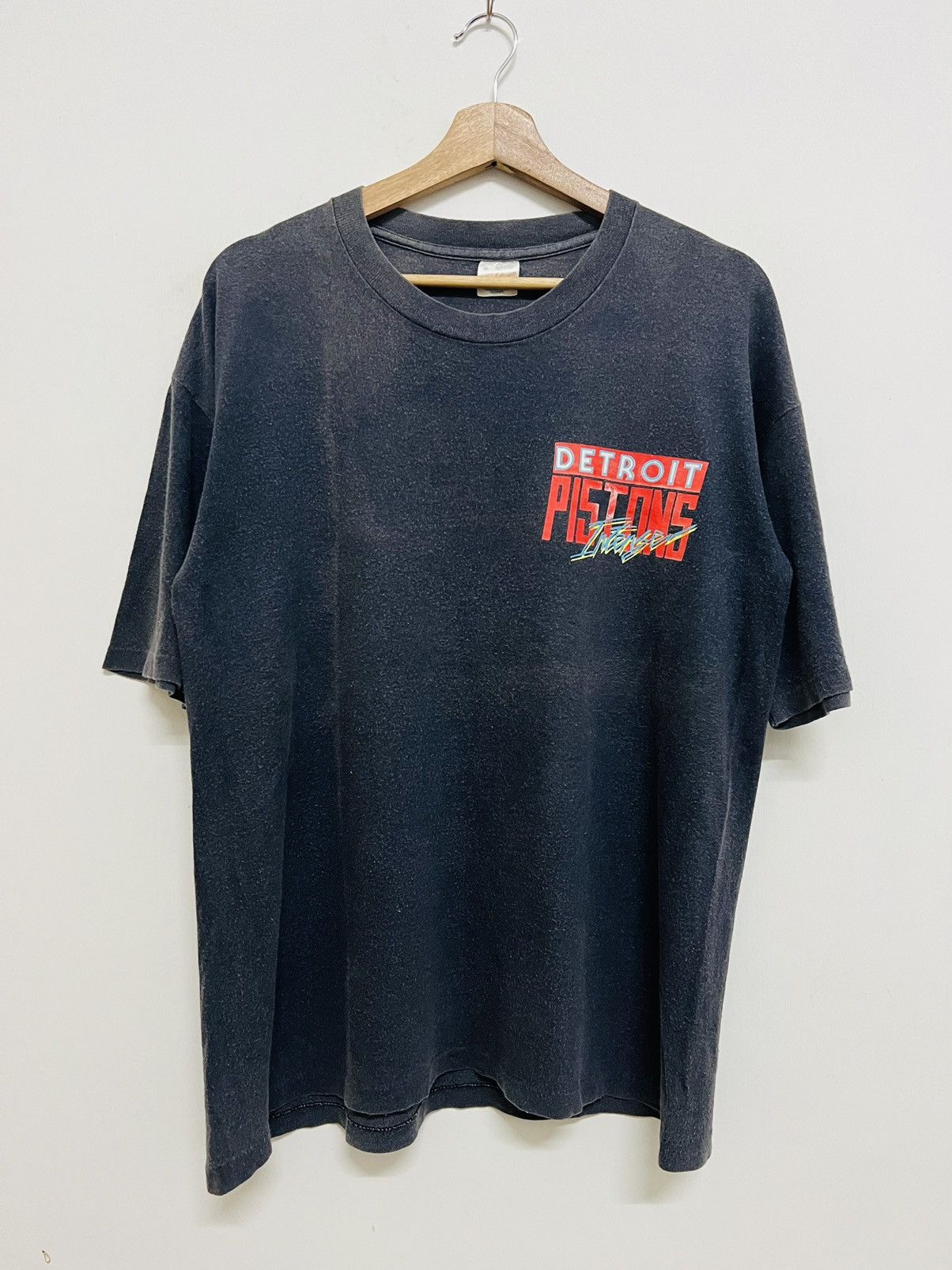 NBA Vintage Isiah Thompson Detroit Pistons Magic Johnson Tee Size US M / EU 48-50 / 2 - 2 Thumbnail