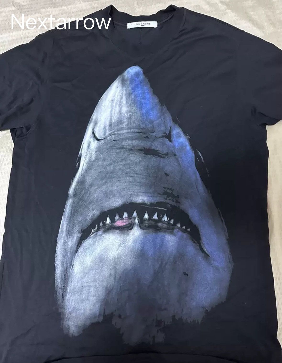 GIVENCHY genuine shark short sleeved shirt