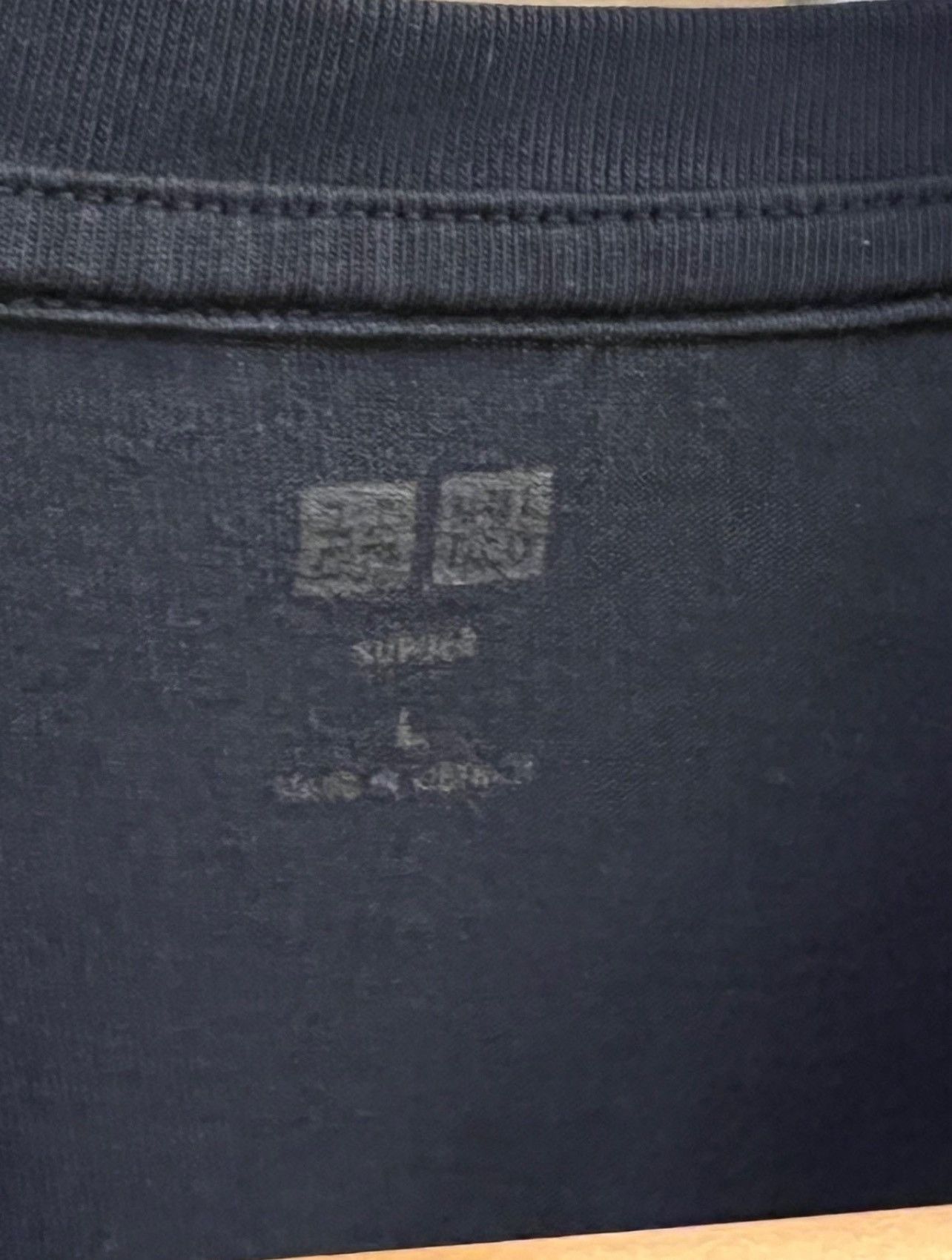 Uniqlo Uniqlo Navy V-Neck Short Sleeve Tee - Men's Size Large Size US L / EU 52-54 / 3 - 3 Thumbnail