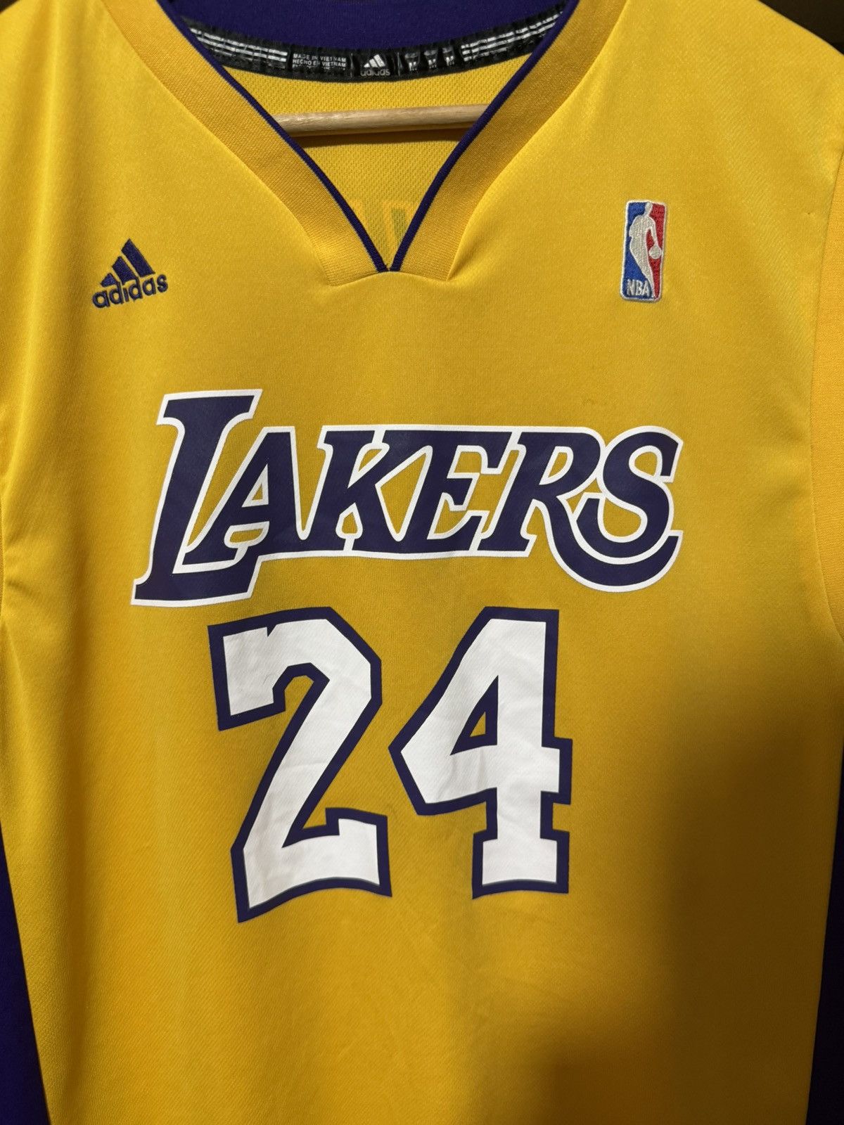 Mitchell & Ness × NBA × Vintage Vintage Adidas NBA Lakers Kobe Bryant Basketball Jersey Size US M / EU 48-50 / 2 - 7 Thumbnail