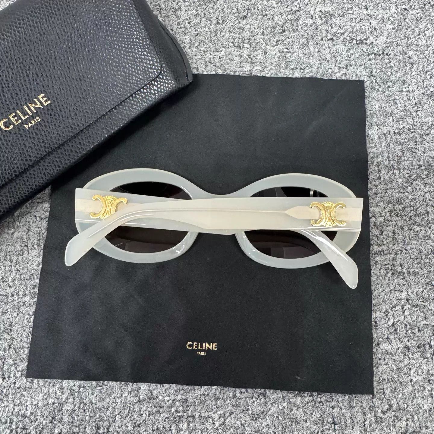 Celine Celine Triomphe cream white oval vintage sunglasses Size ONE SIZE - 2 Thumbnail