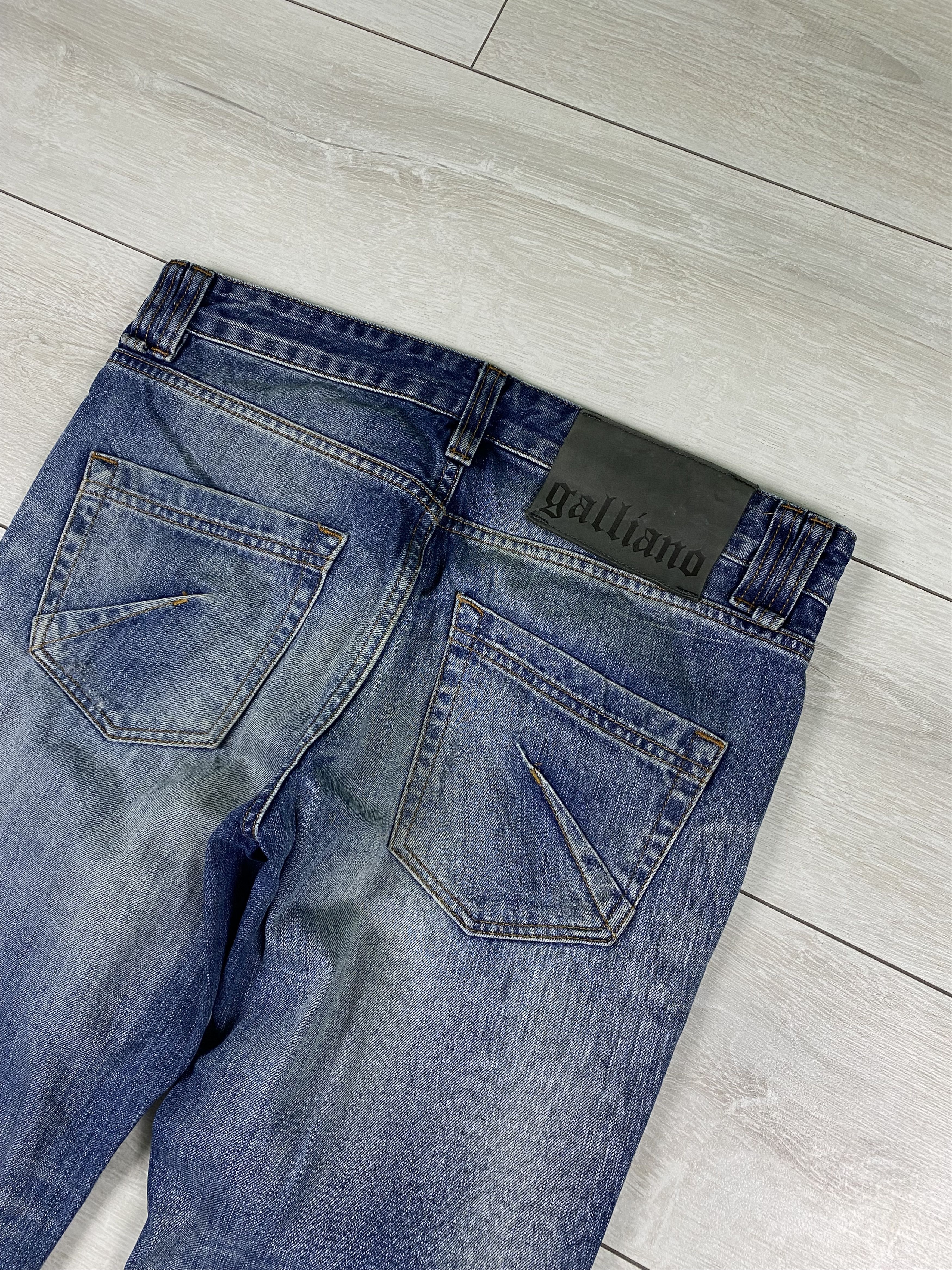 John Galliano Vintage John Galliano distressed straight jeans size 32 Size US 32 / EU 48 - 6 Thumbnail