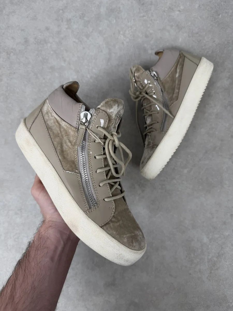 Giuseppe Zanotti Giuseppe Zanotti Beige Velvet High Sneakers Size US 8 / EU 41 - 1 Thumbnail